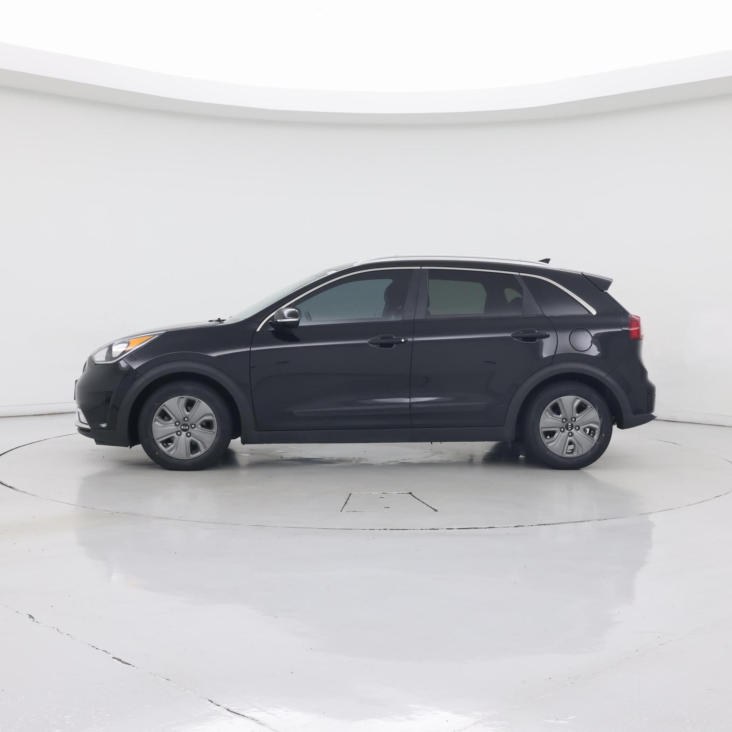 Thumbnail: 2019 Kia Niro - 3
