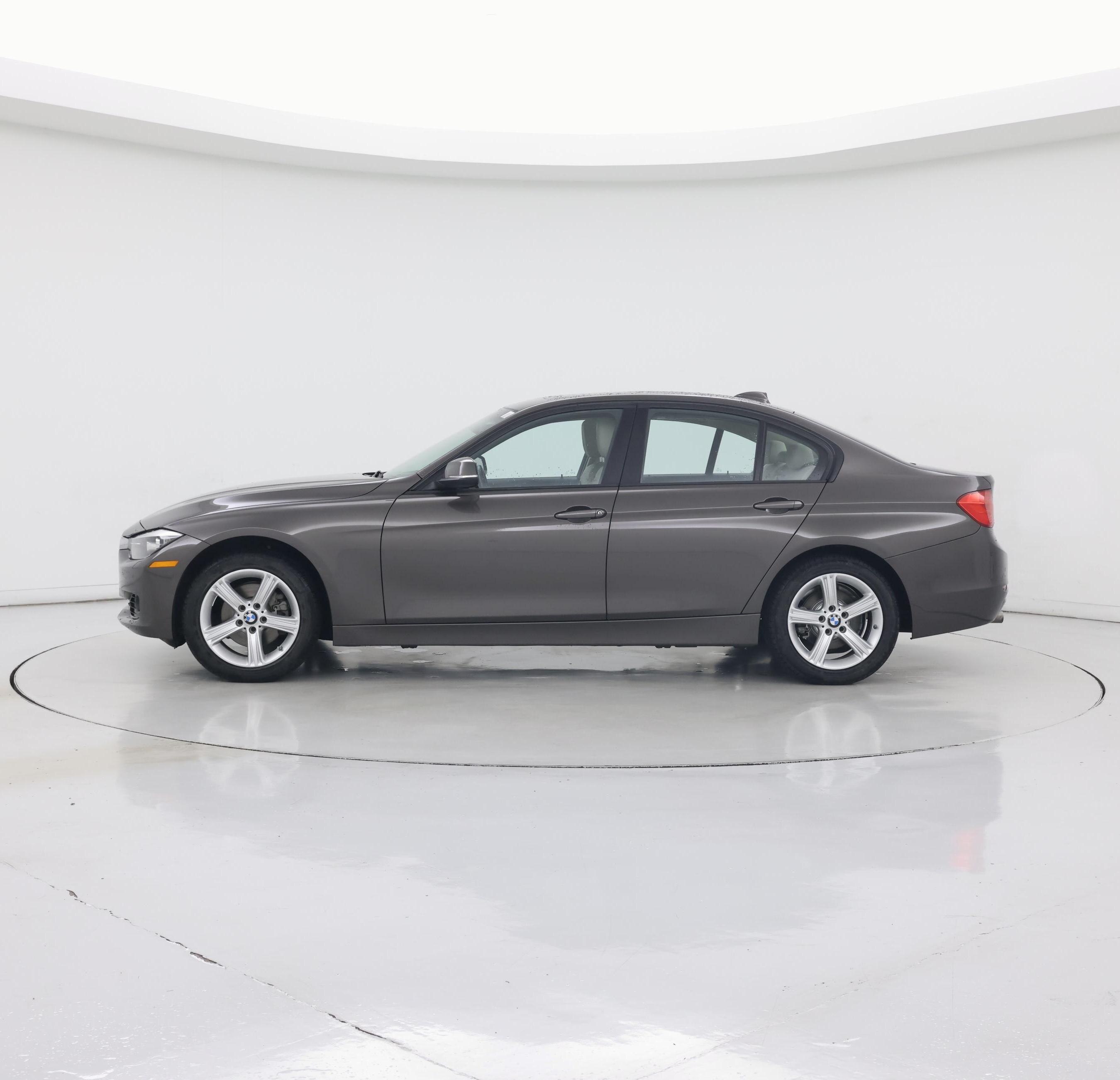 Thumbnail: 2015 BMW 3 Series - 3