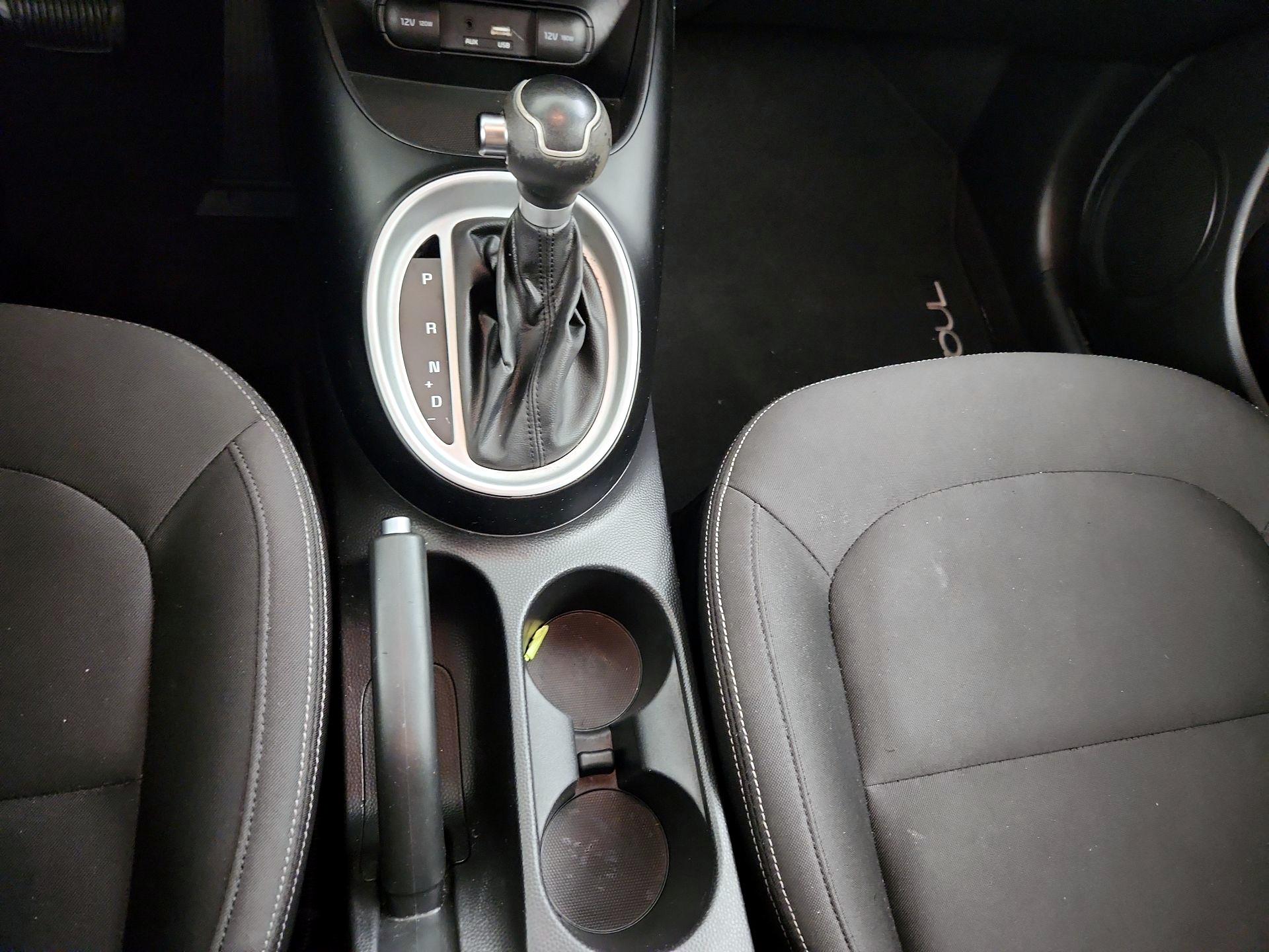 Thumbnail: 2015 Kia Soul - 16