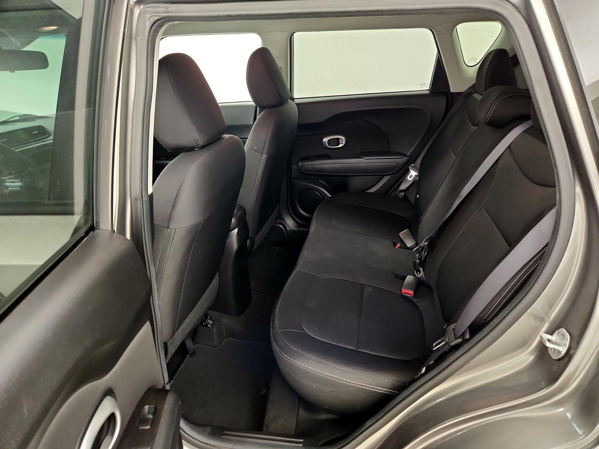 Thumbnail: 2015 Kia Soul - 18