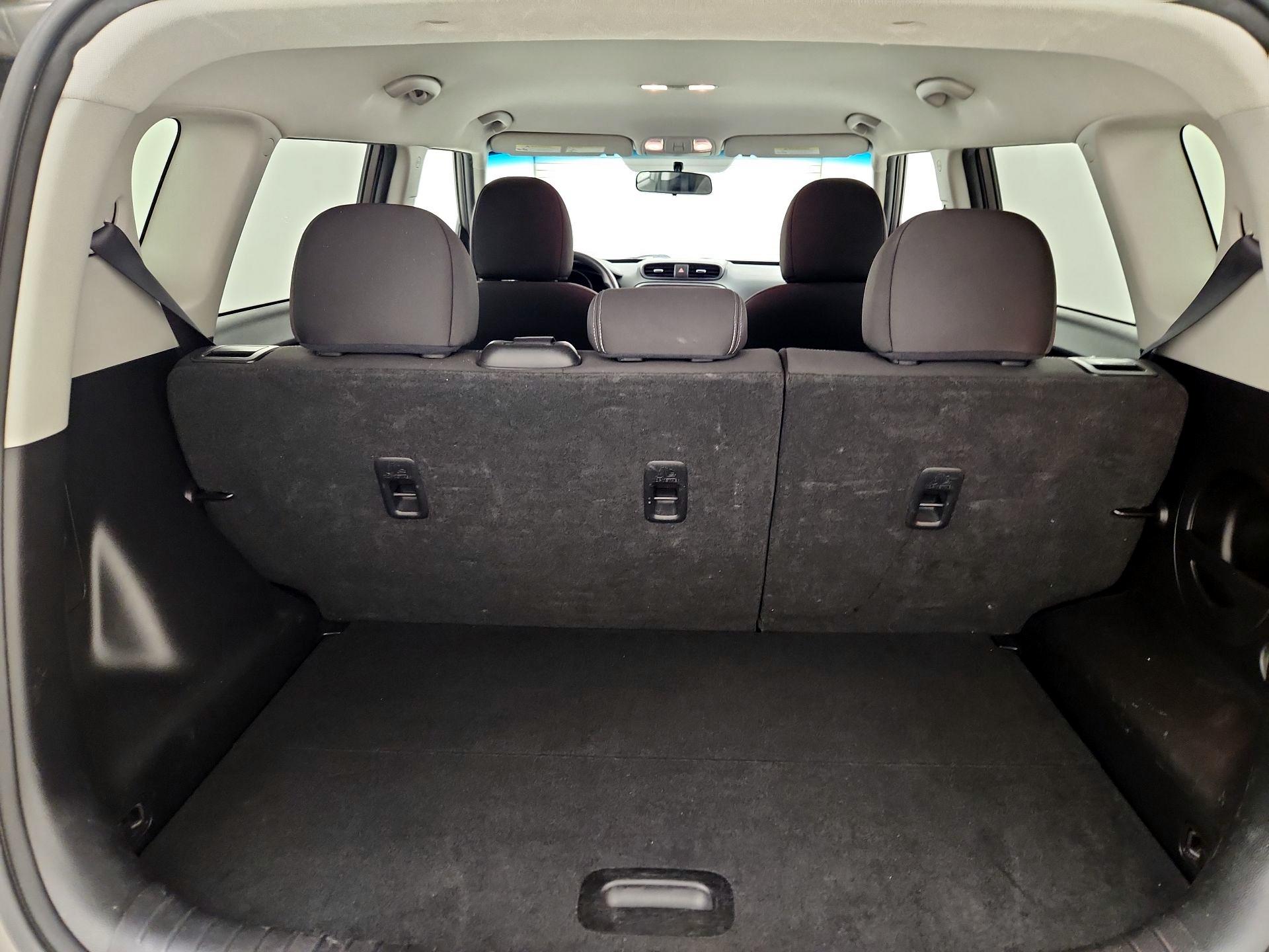 Thumbnail: 2015 Kia Soul - 19