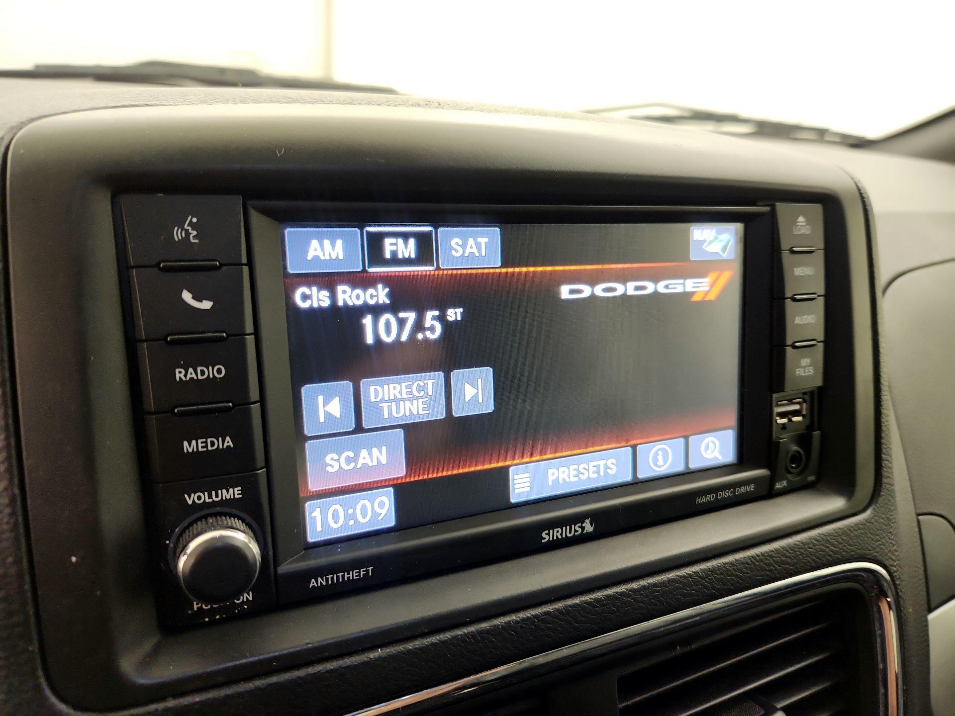 Thumbnail: 2018 Dodge Grand Caravan - 16