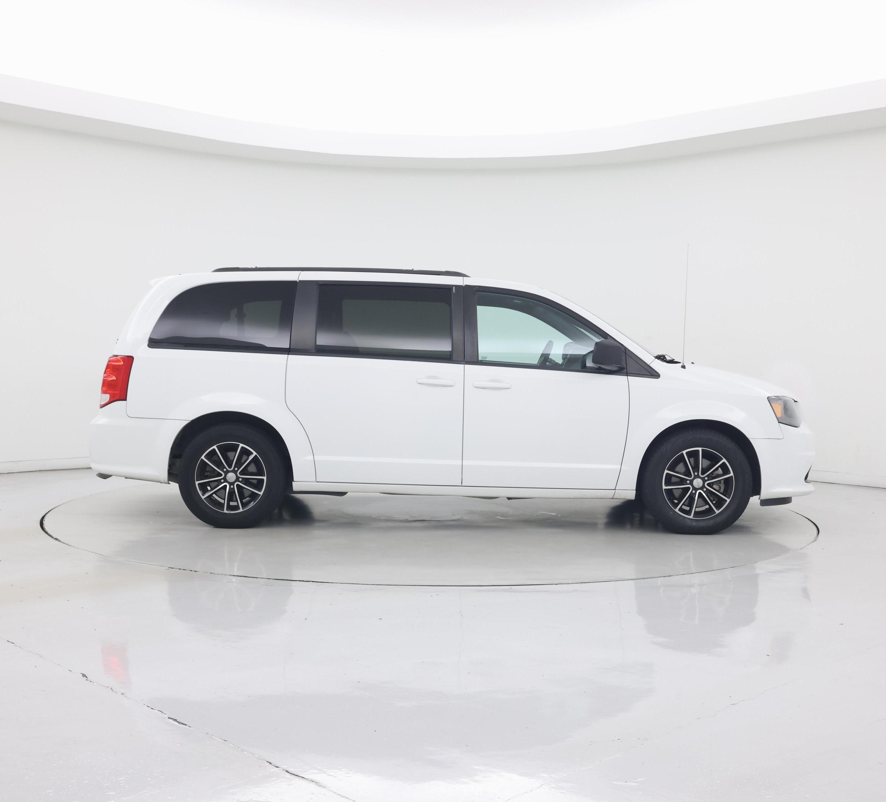 Thumbnail: 2018 Dodge Grand Caravan - 7