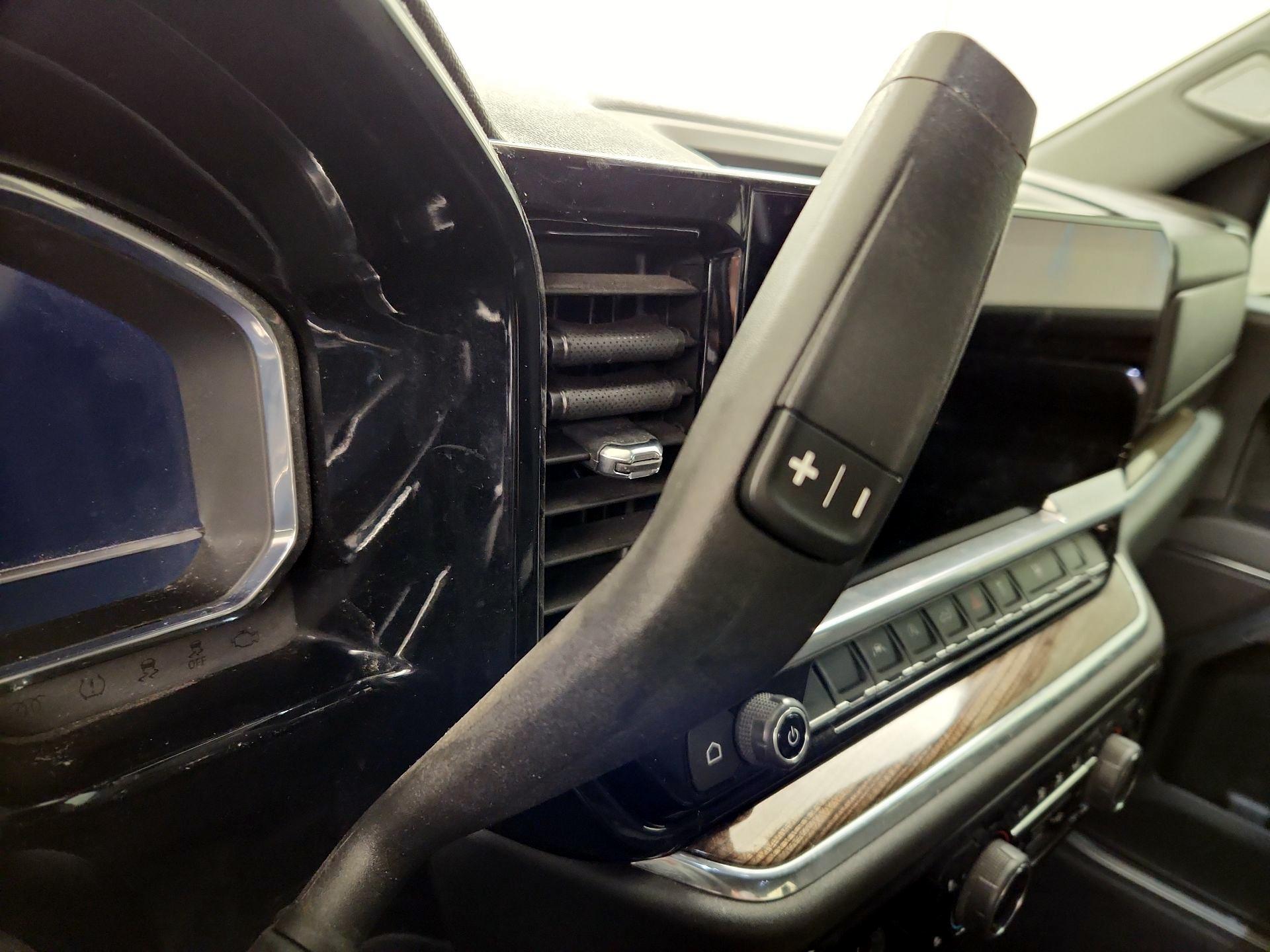Thumbnail: 2023 Chevrolet Silverado 1500 - 17
