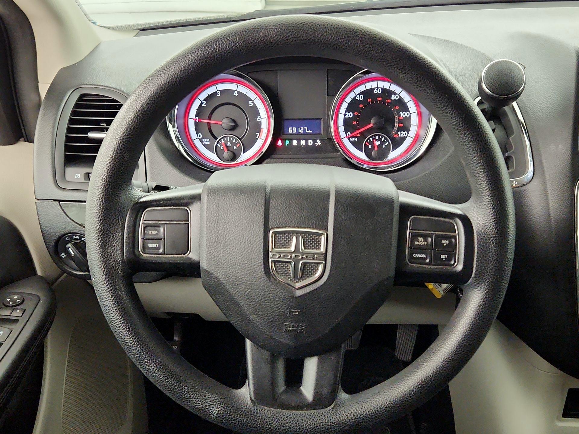 Thumbnail: 2020 Dodge Grand Caravan - 10