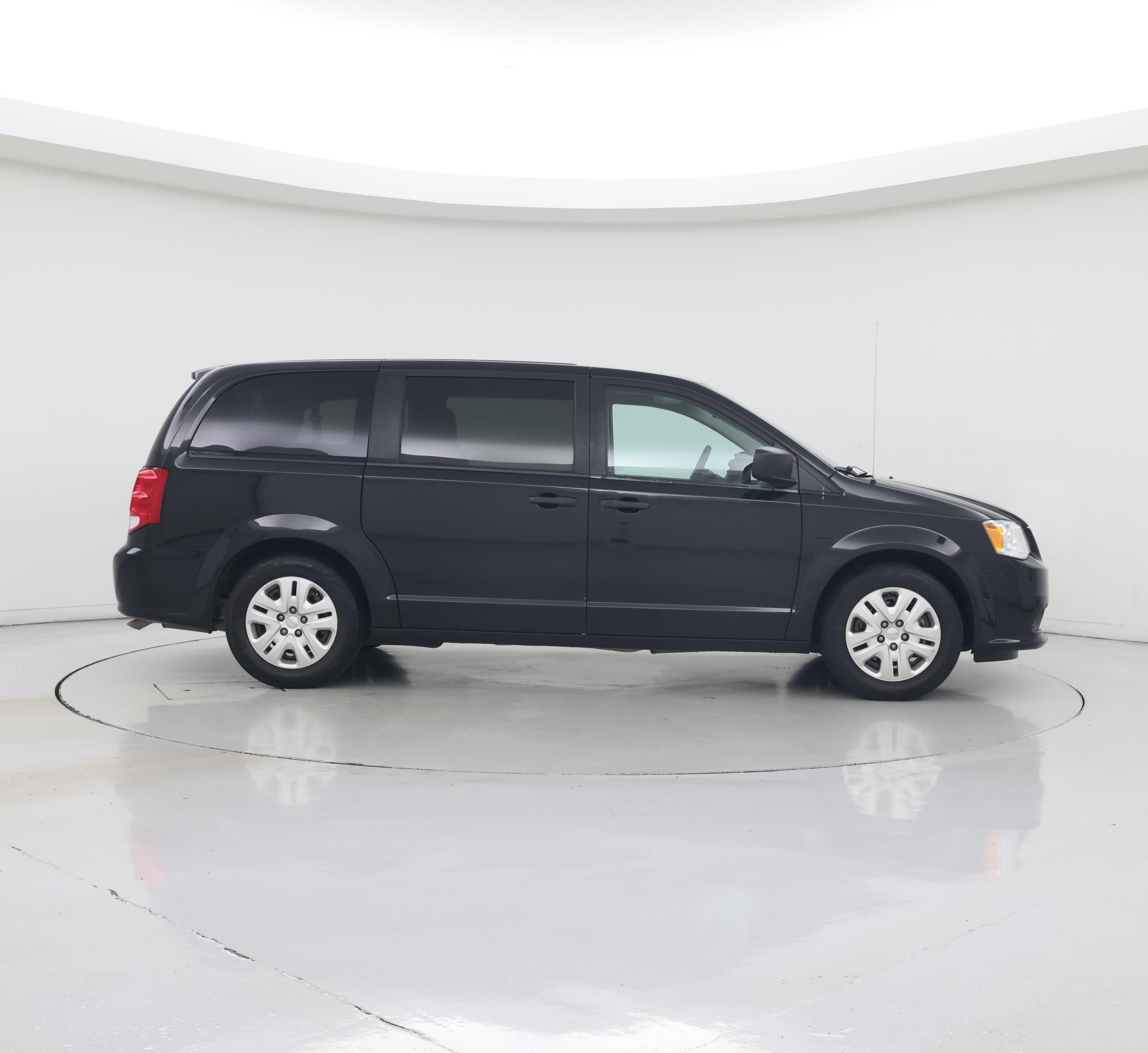 Thumbnail: 2020 Dodge Grand Caravan - 7