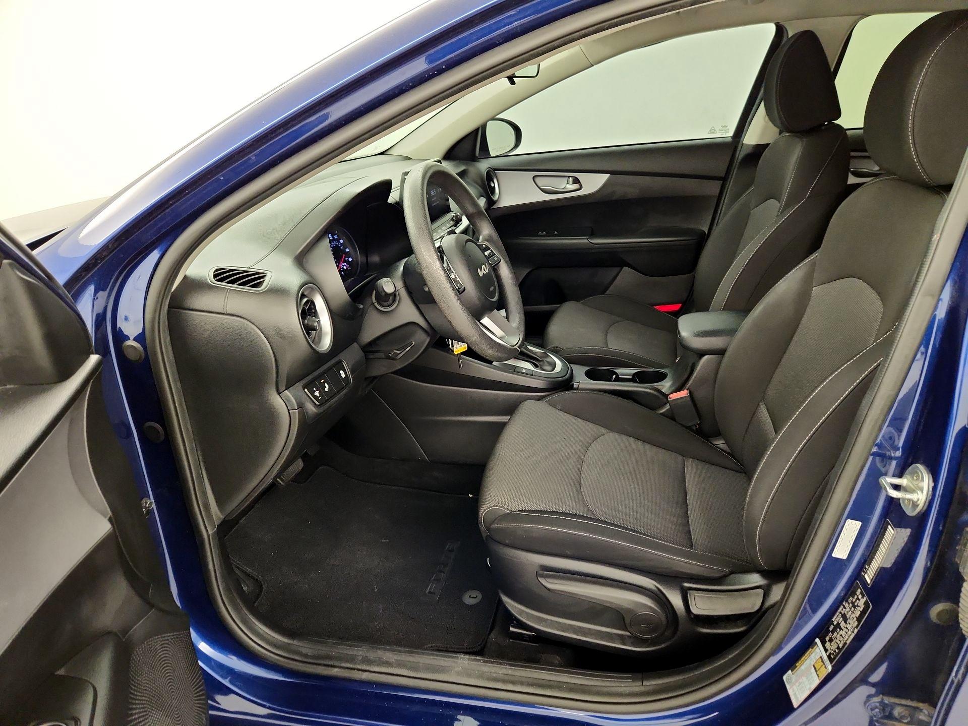 Thumbnail: 2022 Kia Forte - 11