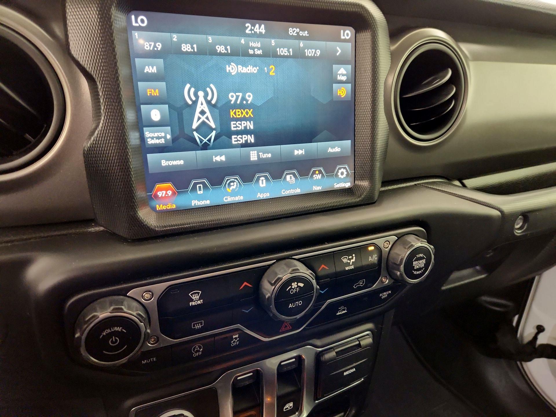 Thumbnail: 2023 Jeep Wrangler - 16