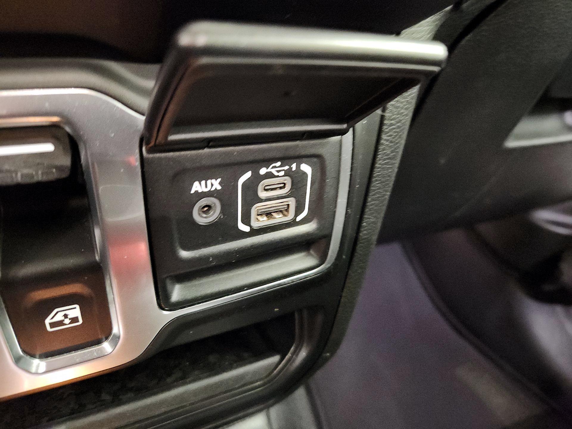 Thumbnail: 2023 Jeep Wrangler - 19