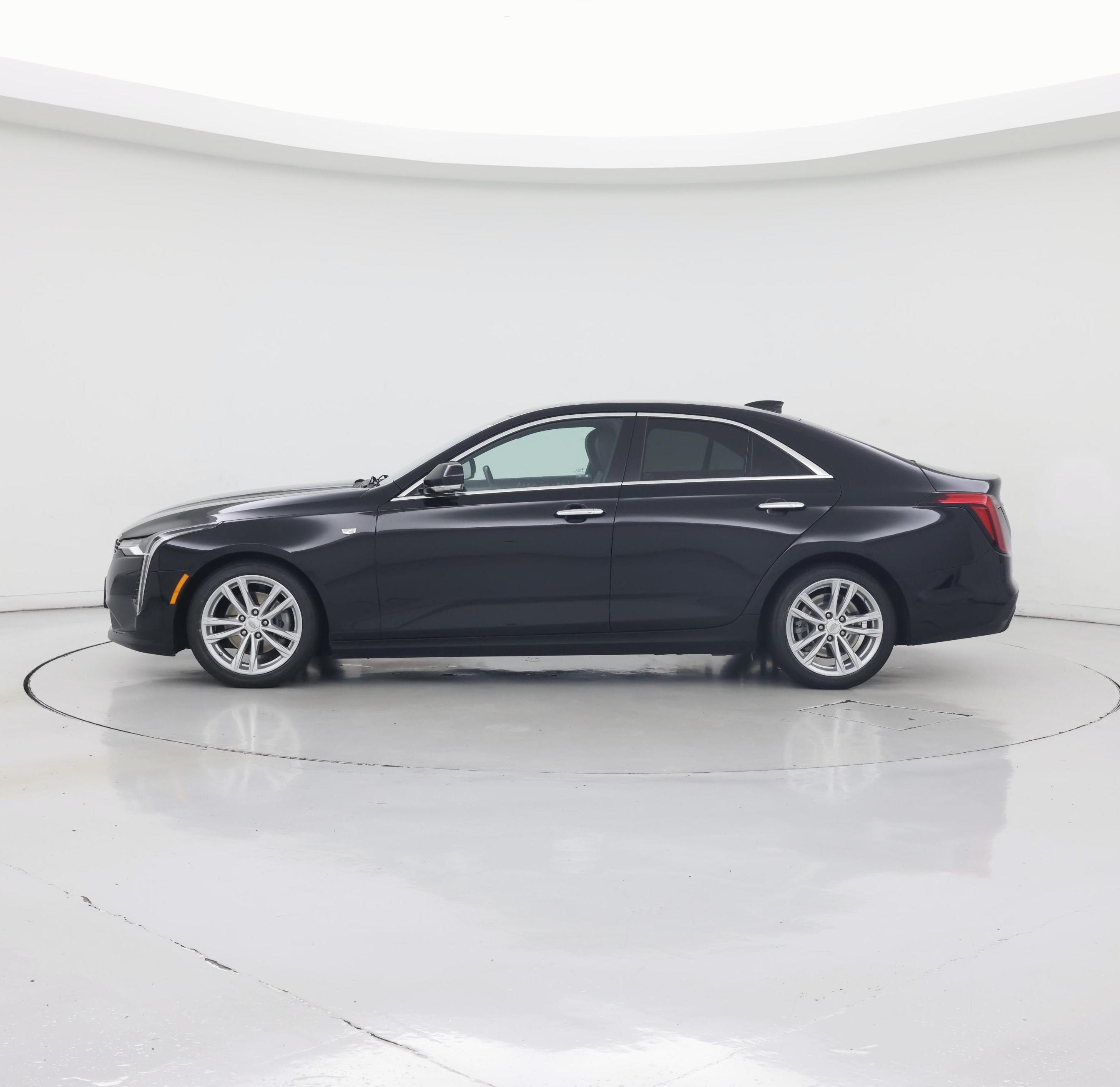 Thumbnail: 2022 Cadillac CT4 - 3