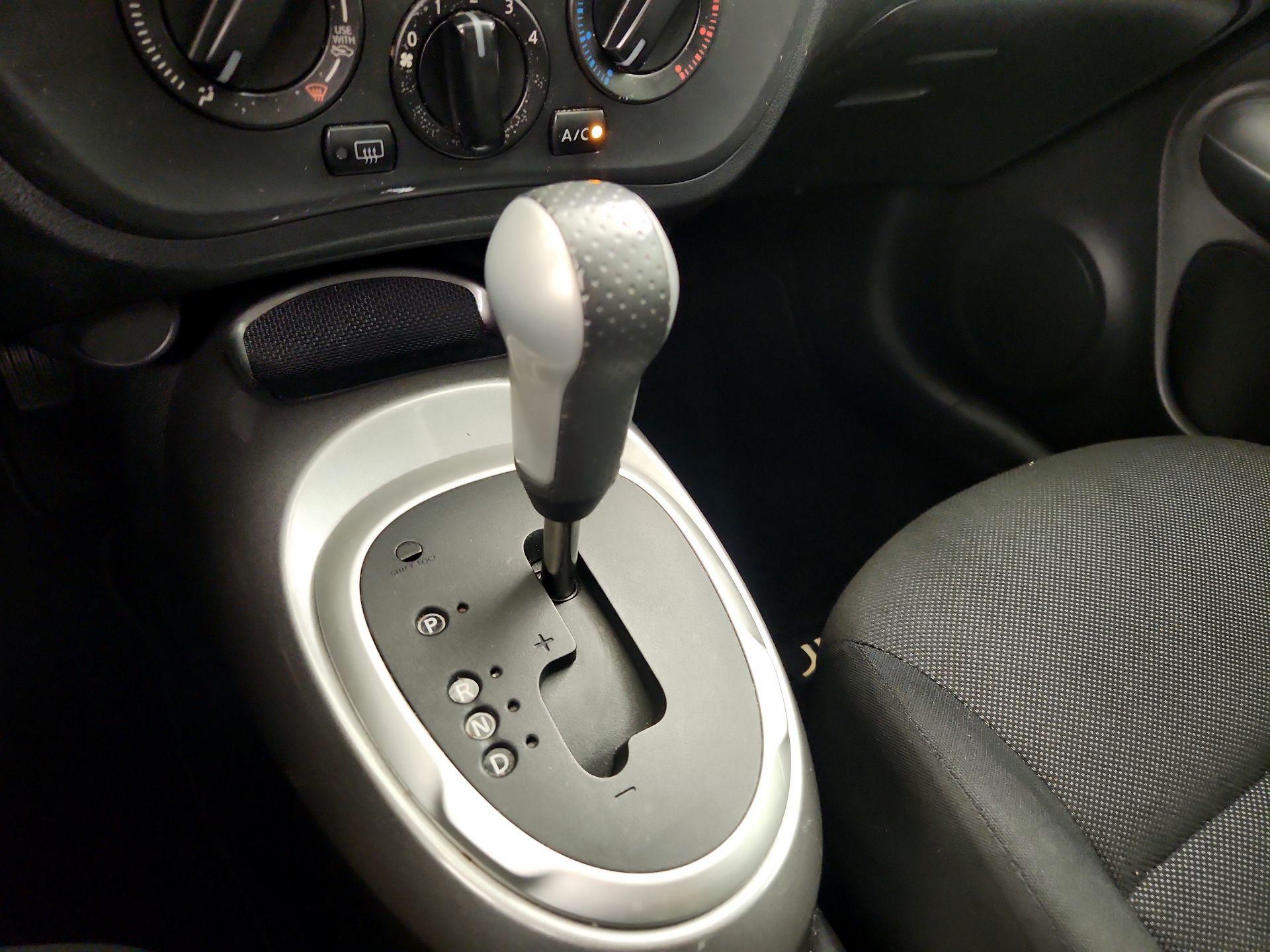 Thumbnail: 2014 Nissan Juke - 16
