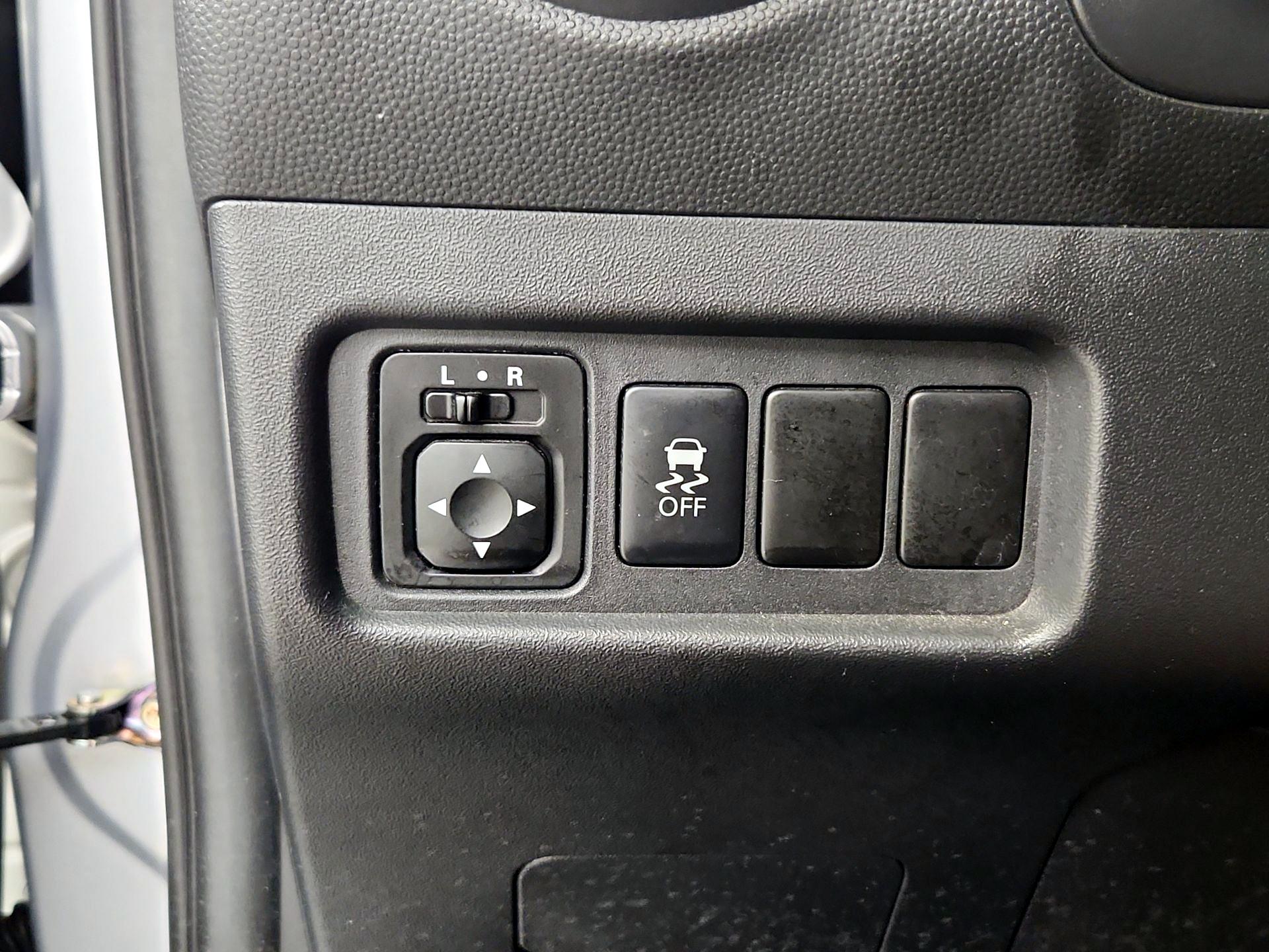 Thumbnail: 2018 Mitsubishi Mirage G4 - 13