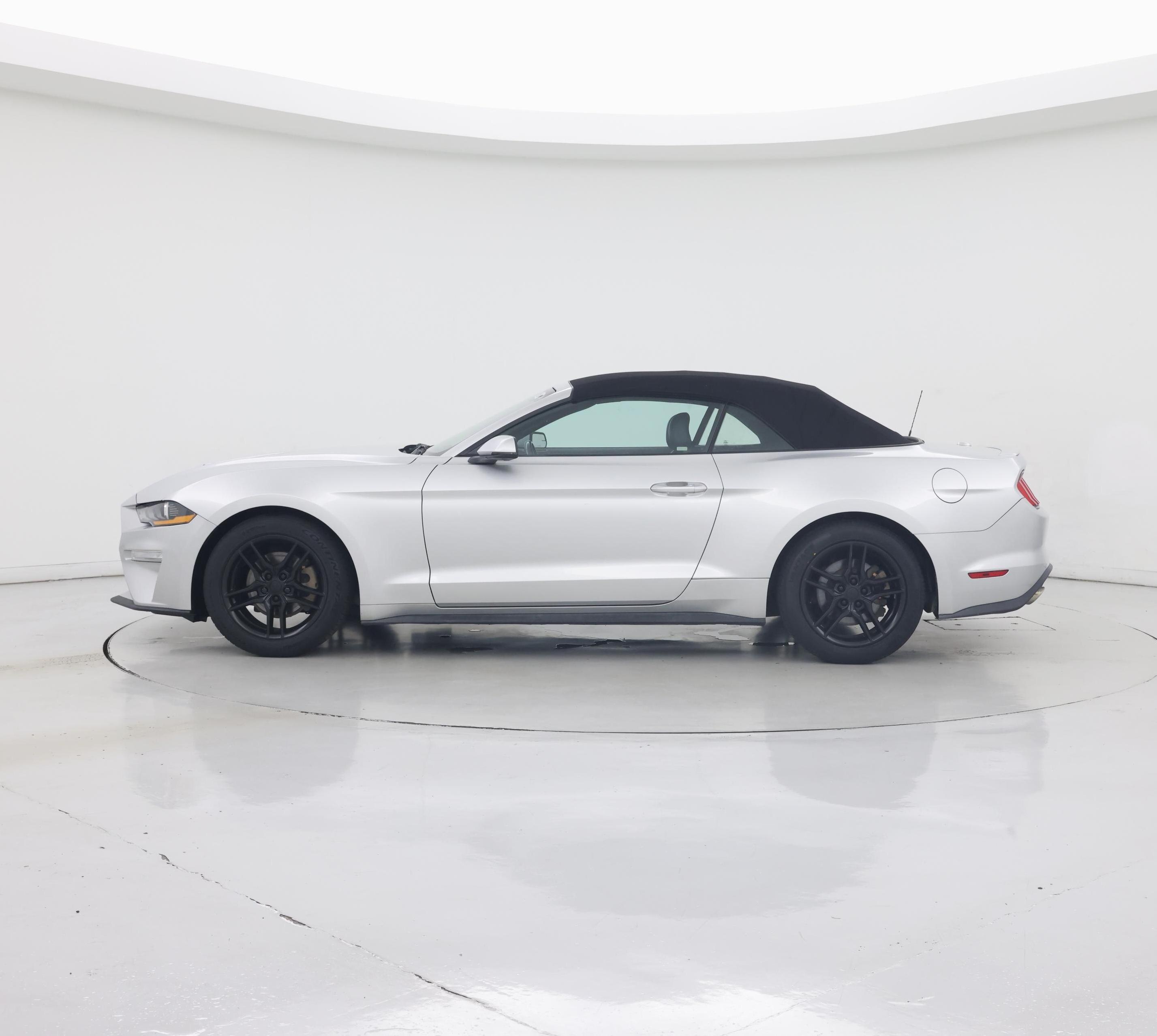 Thumbnail: 2018 Ford Mustang - 3