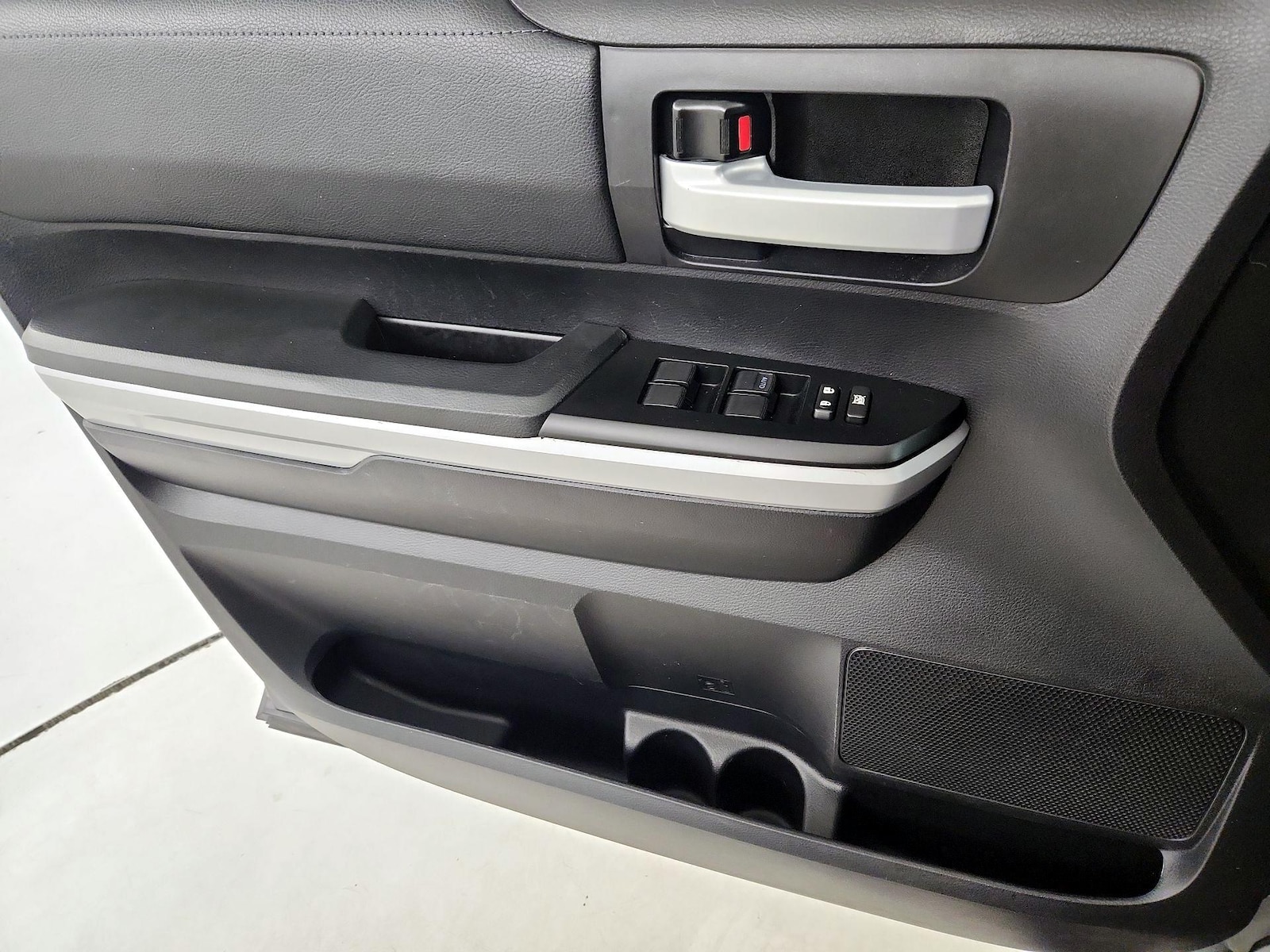 2021 Toyota Tundra SR5 - Photo 13