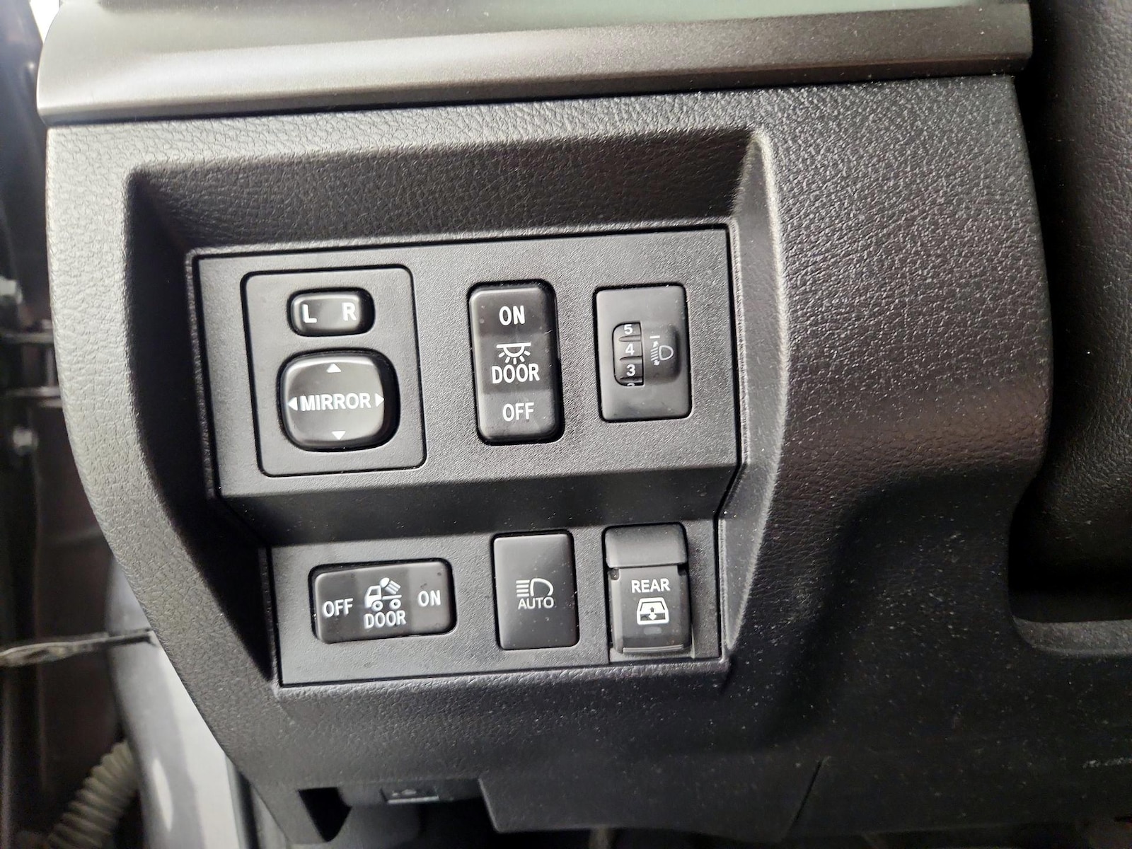 2021 Toyota Tundra SR5 - Photo 14