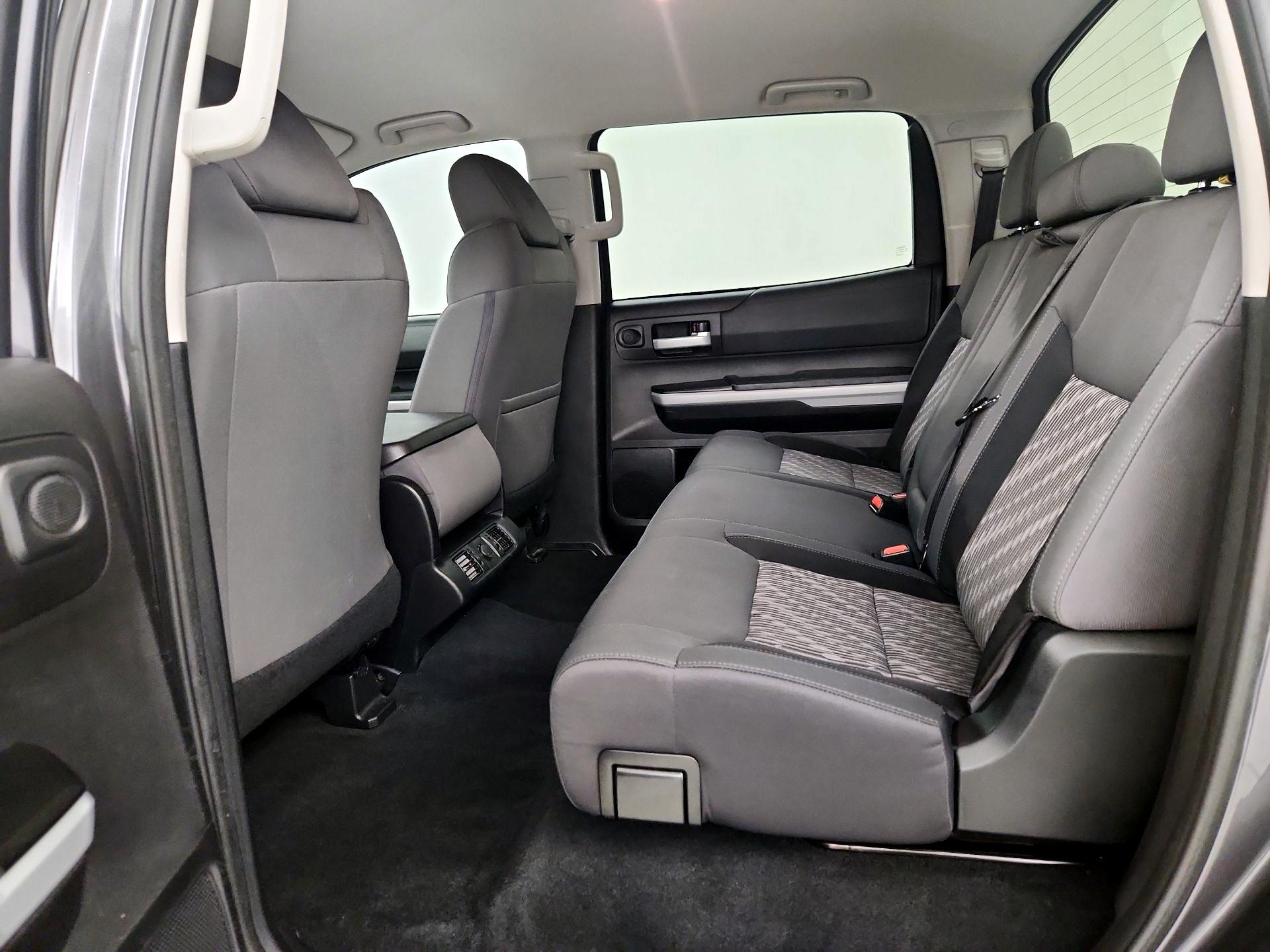 Thumbnail: 2021 Toyota Tundra - 19