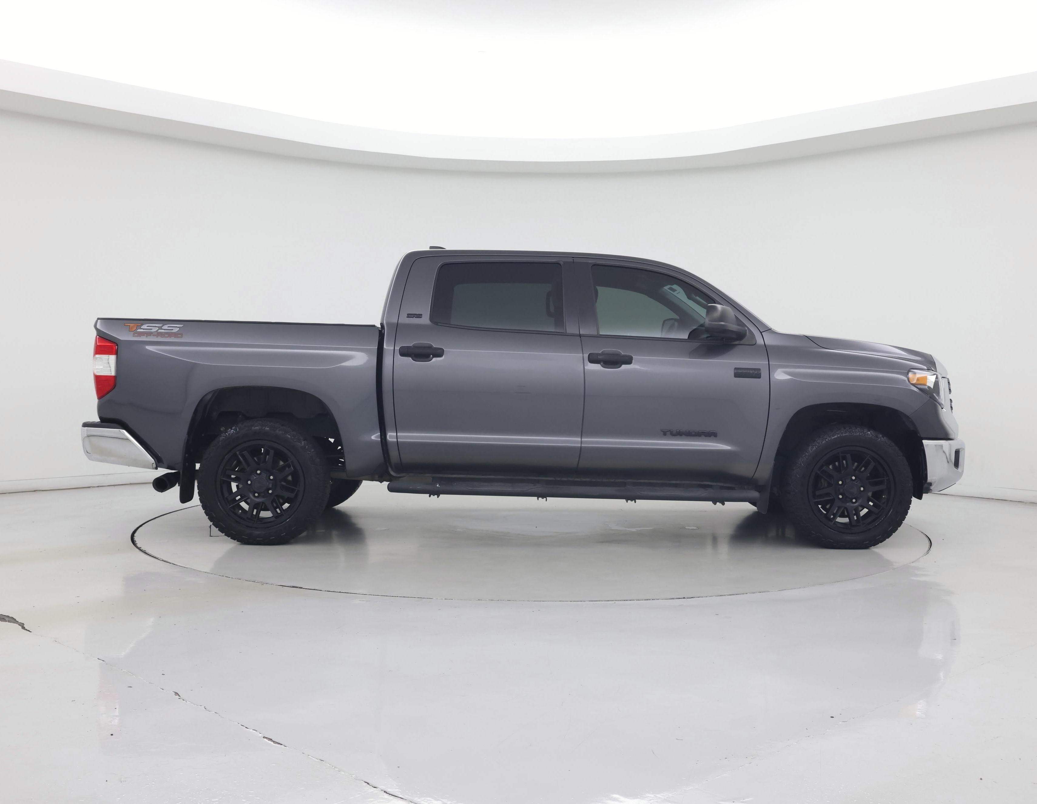Thumbnail: 2021 Toyota Tundra - 7