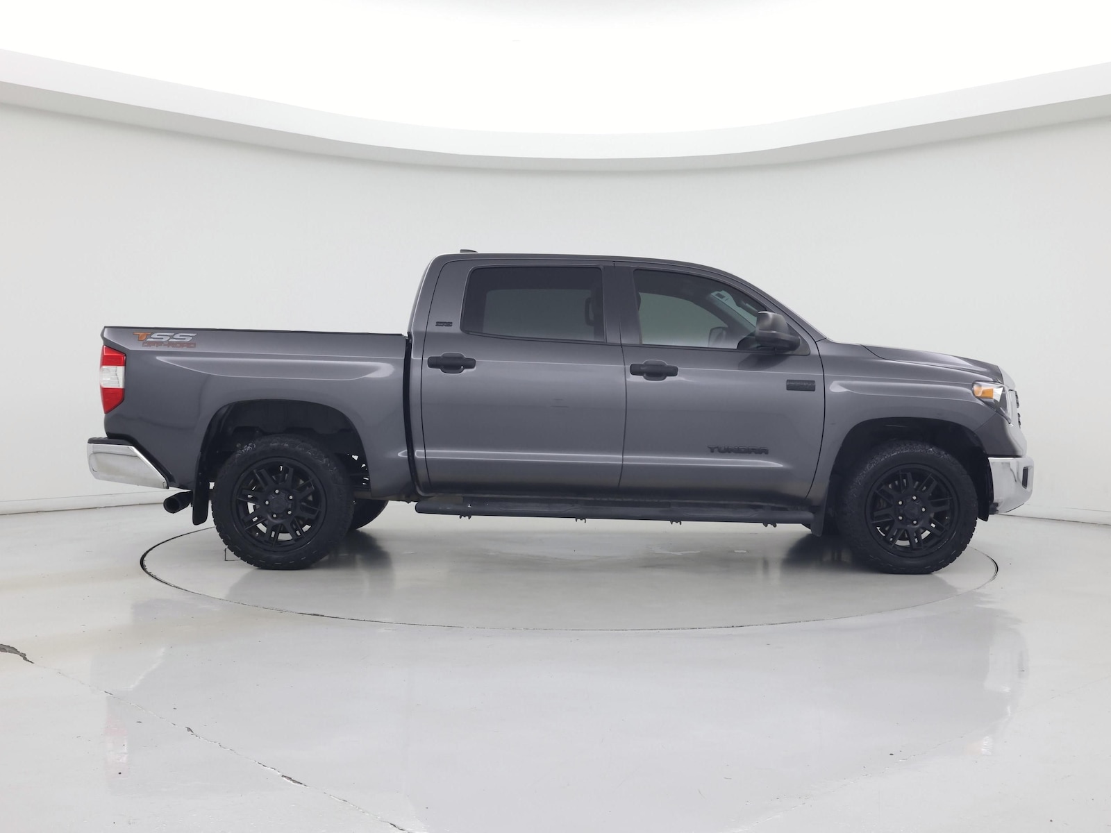 2021 Toyota Tundra SR5 - Photo 8