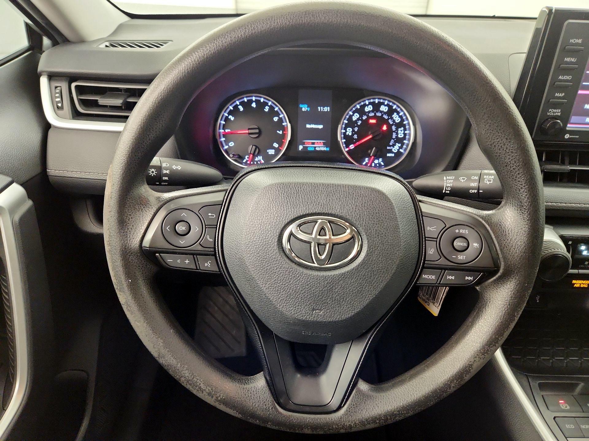 Thumbnail: 2020 Toyota RAV4 - 10