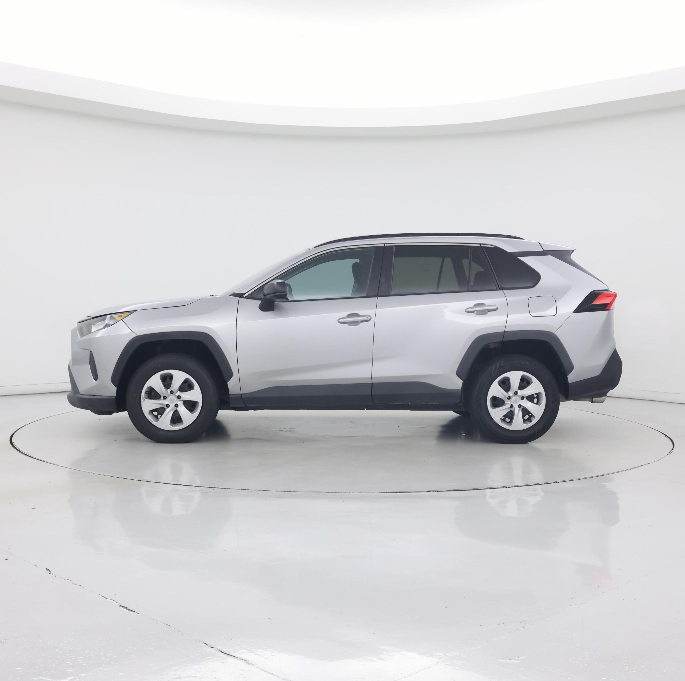 Thumbnail: 2020 Toyota RAV4 - 3
