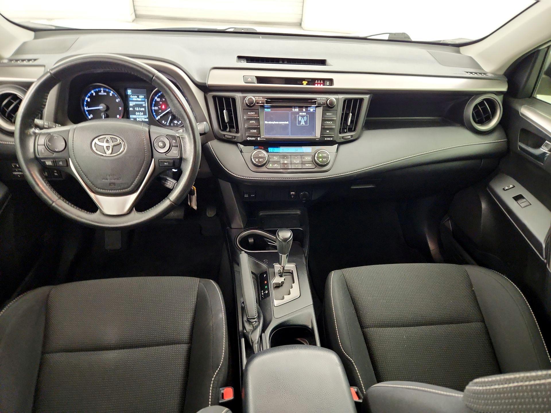 Thumbnail: 2017 Toyota RAV4 - 9
