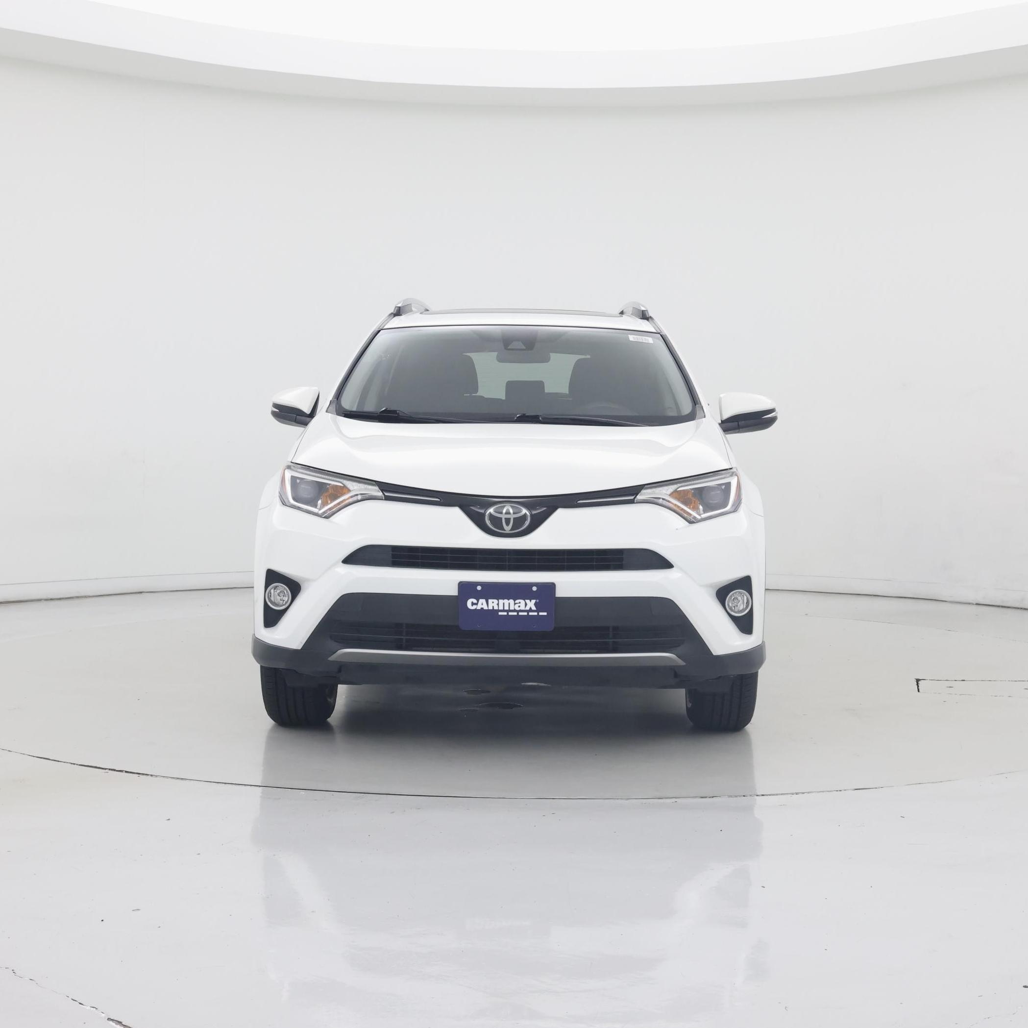 Thumbnail: 2017 Toyota RAV4 - 5