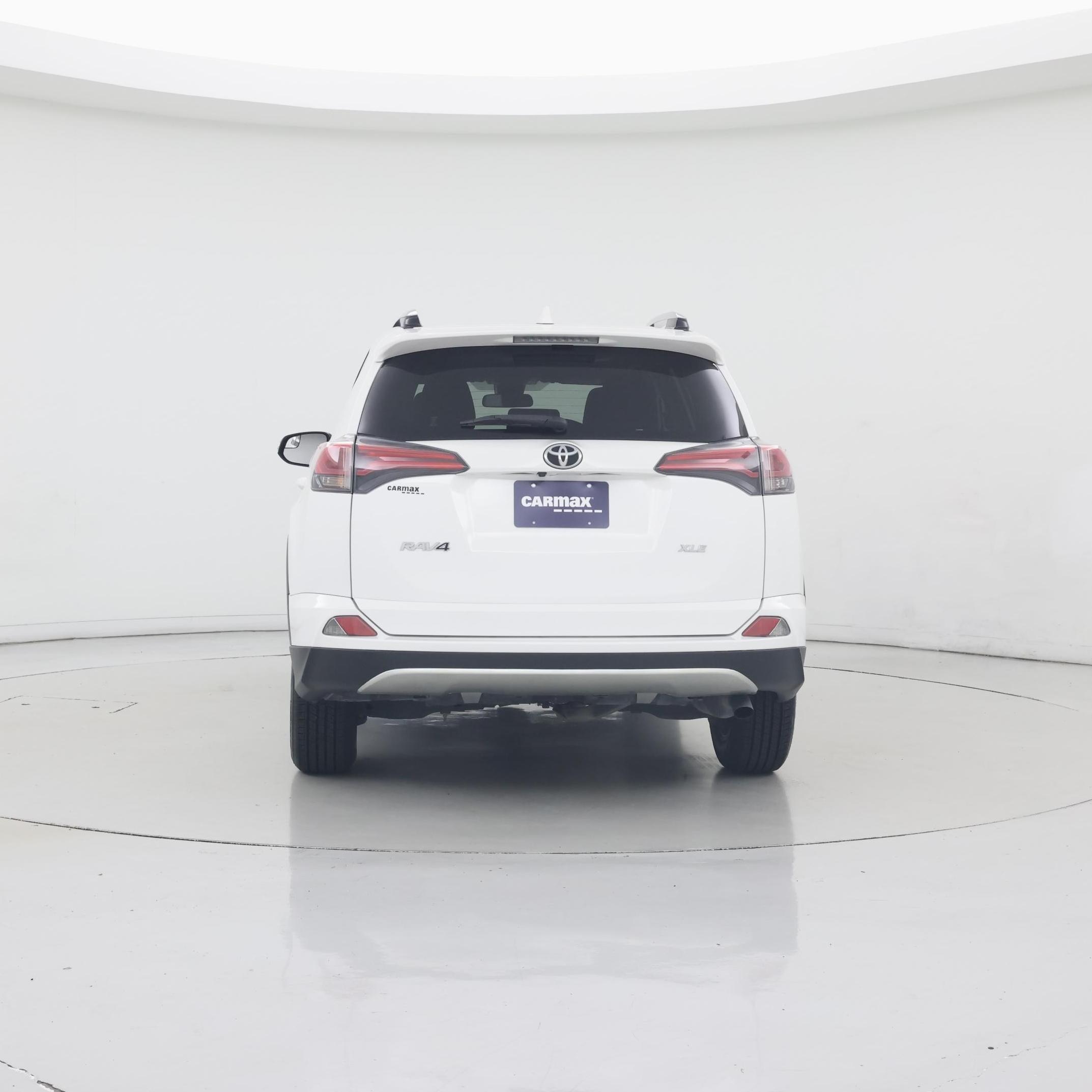 Thumbnail: 2017 Toyota RAV4 - 6