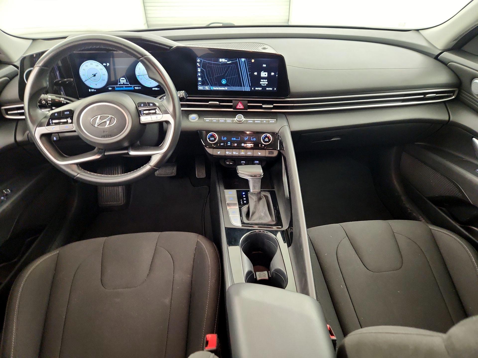 Thumbnail: 2023 Hyundai Elantra - 9