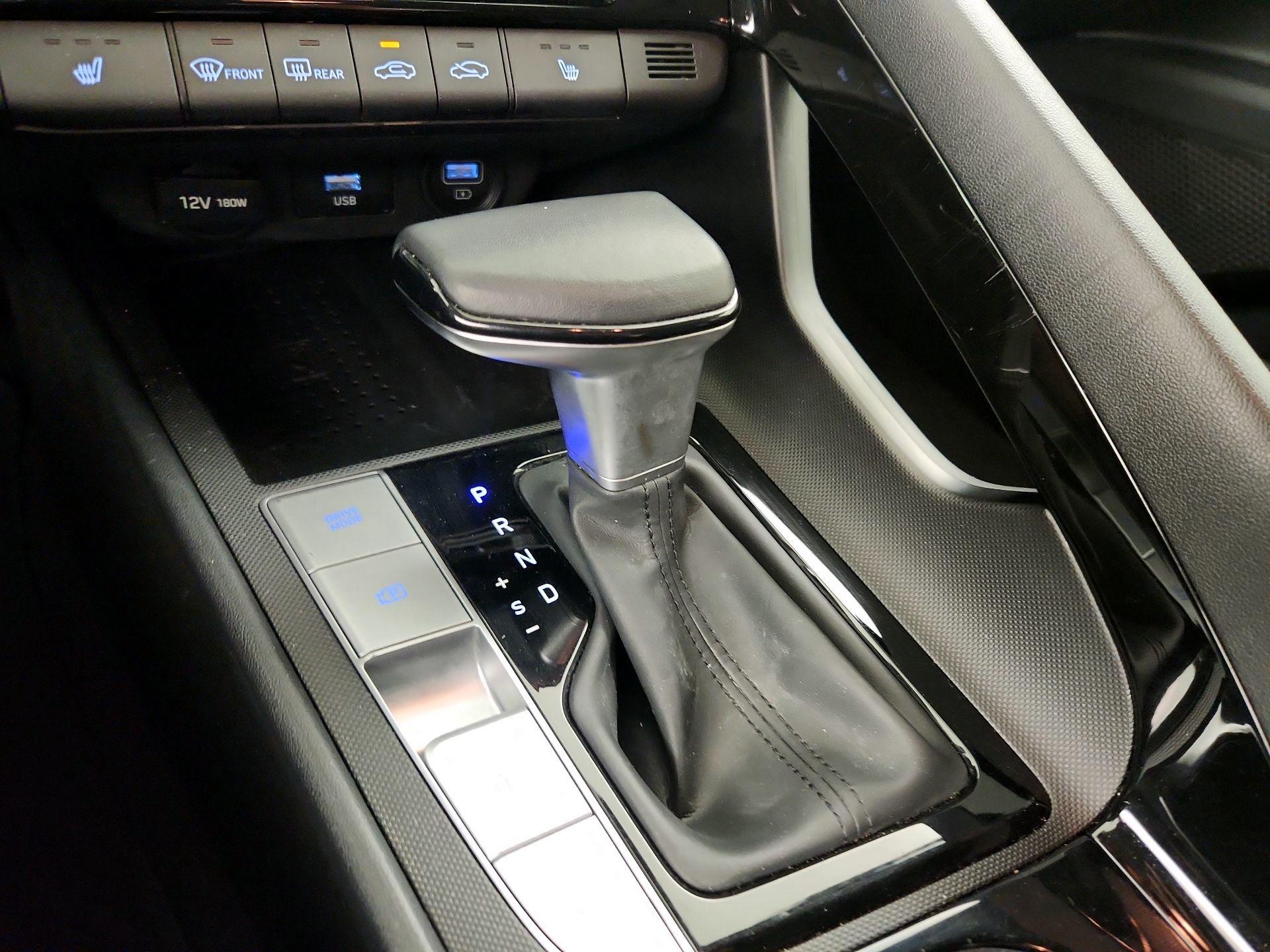 Thumbnail: 2023 Hyundai Elantra - 18