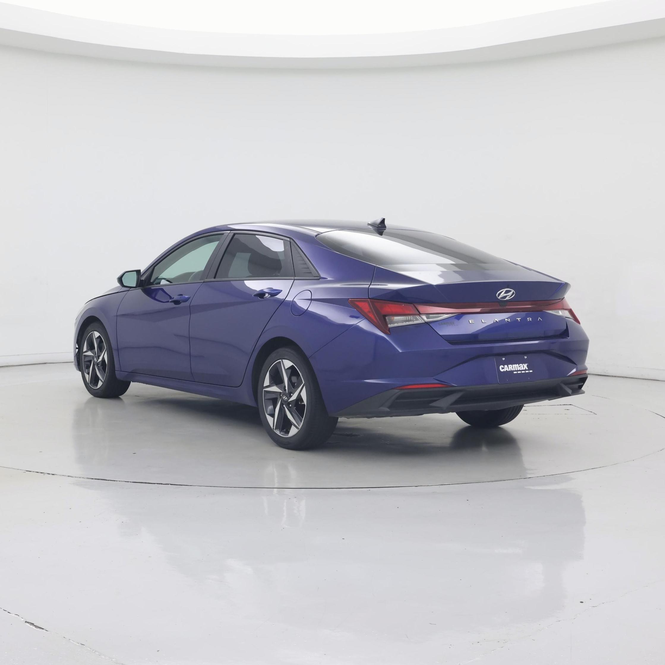 Thumbnail: 2023 Hyundai Elantra - 2