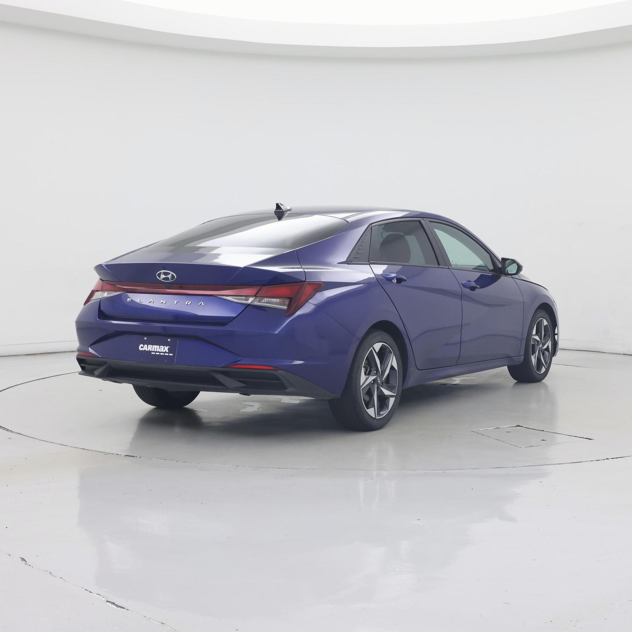 Thumbnail: 2023 Hyundai Elantra - 8