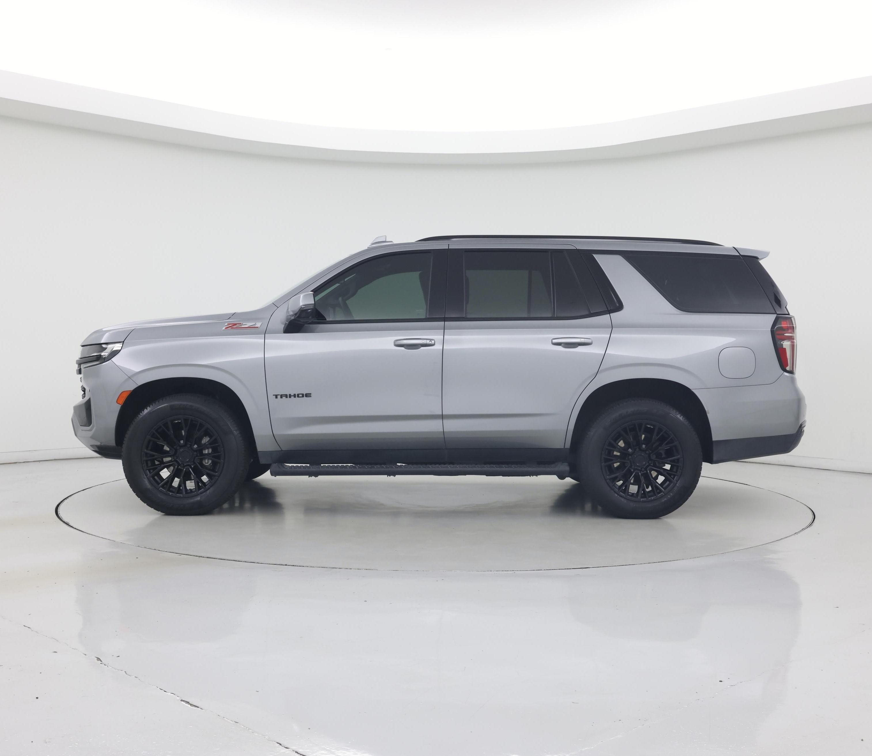 Thumbnail: 2023 Chevrolet Tahoe - 3