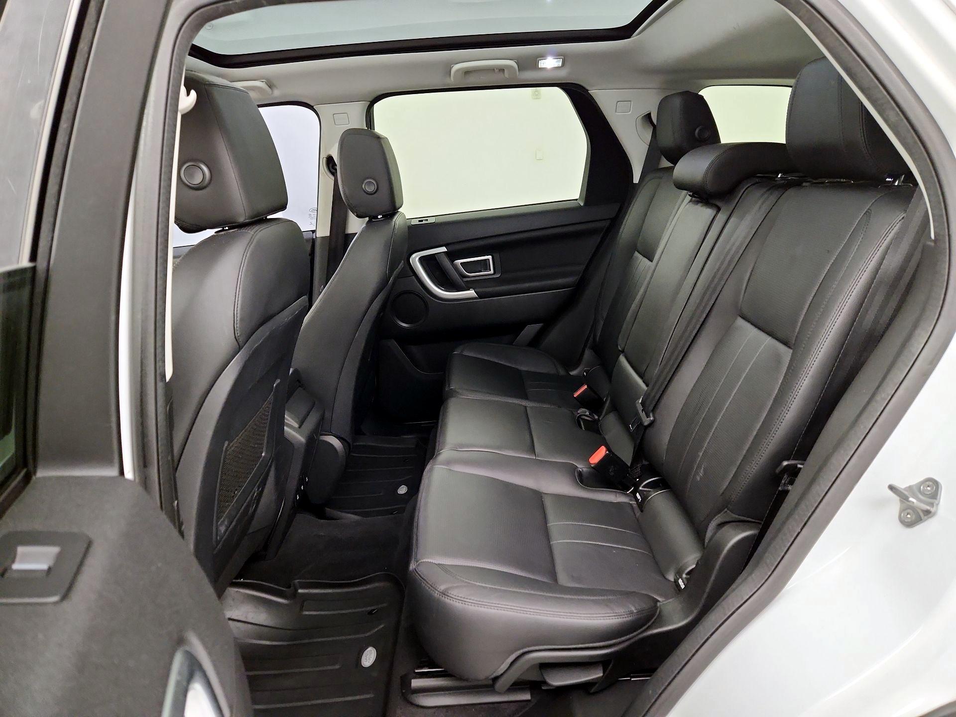 Thumbnail: 2019 Land Rover Discovery Sport - 20