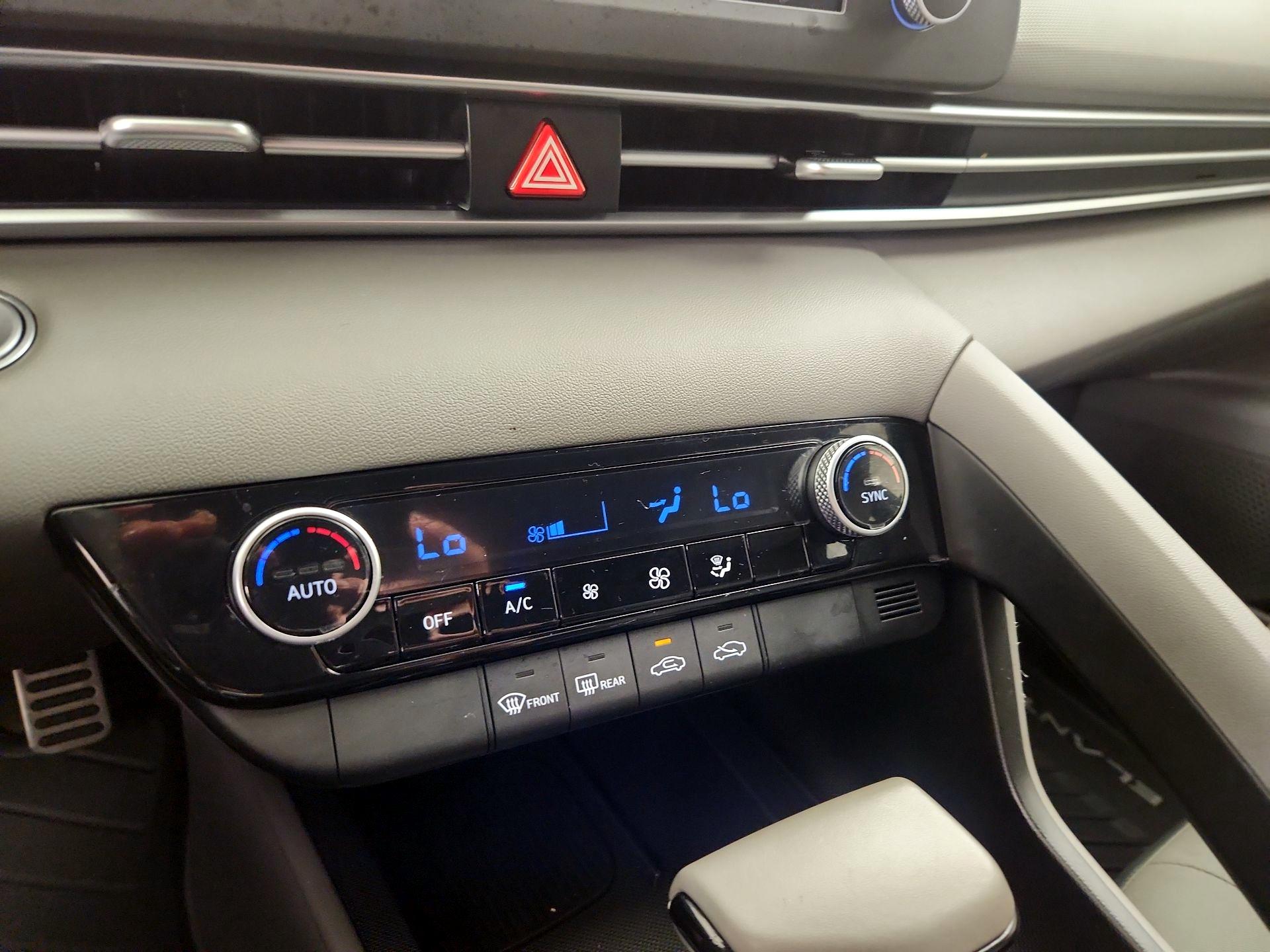 Thumbnail: 2025 Hyundai Elantra - 16