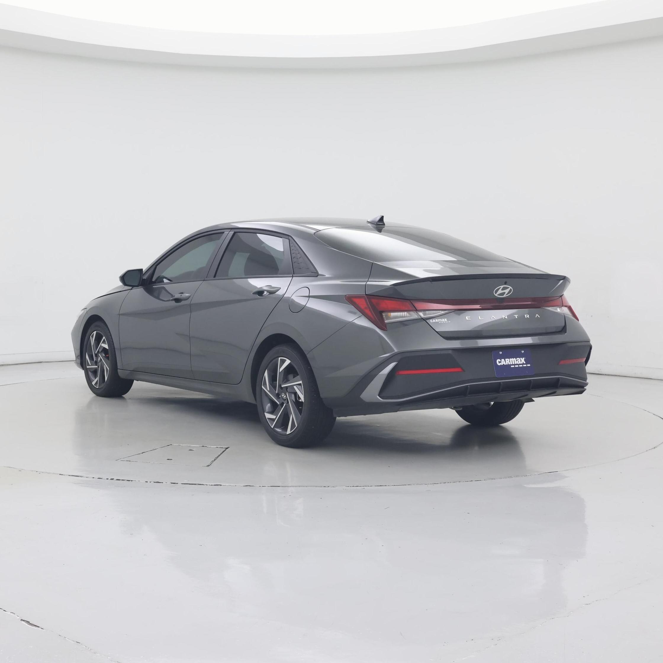 Thumbnail: 2025 Hyundai Elantra - 2