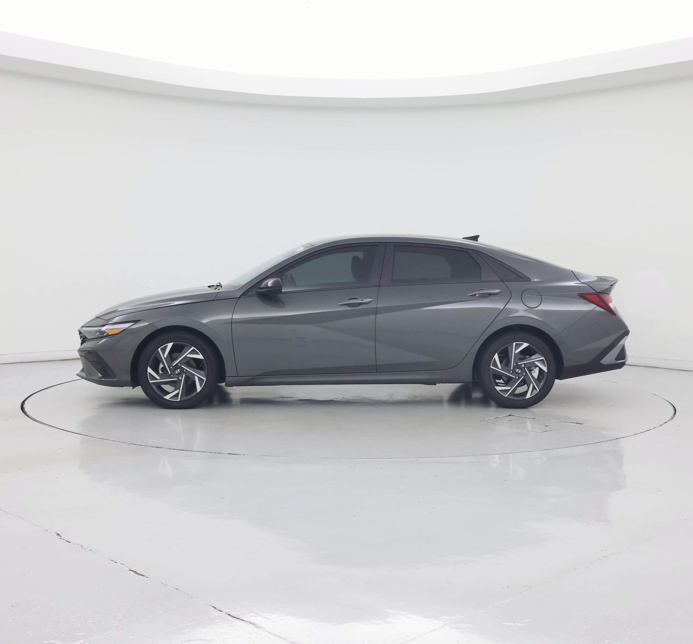 Thumbnail: 2025 Hyundai Elantra - 3