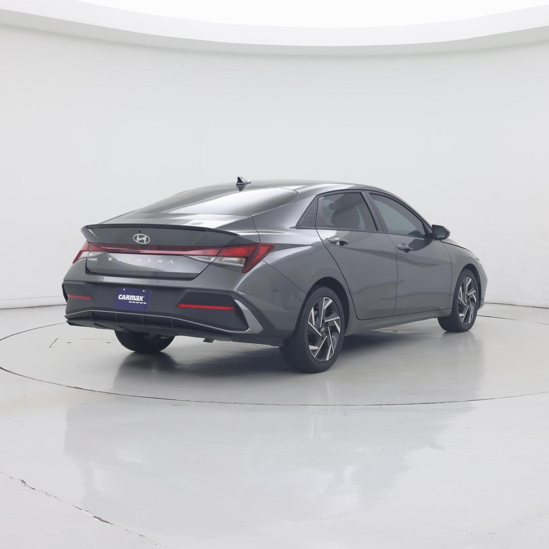 Thumbnail: 2025 Hyundai Elantra - 8