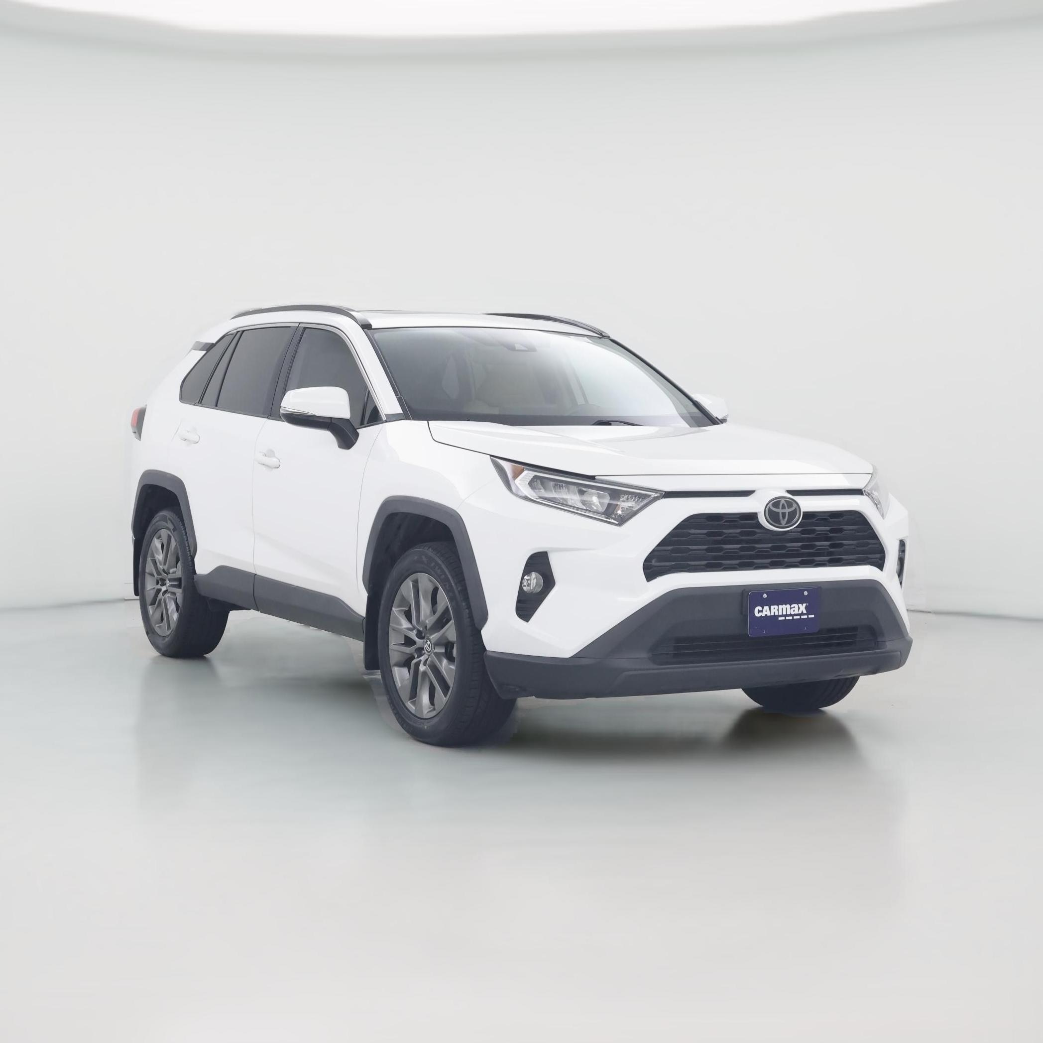 Thumbnail: 2019 Toyota RAV4 - 1