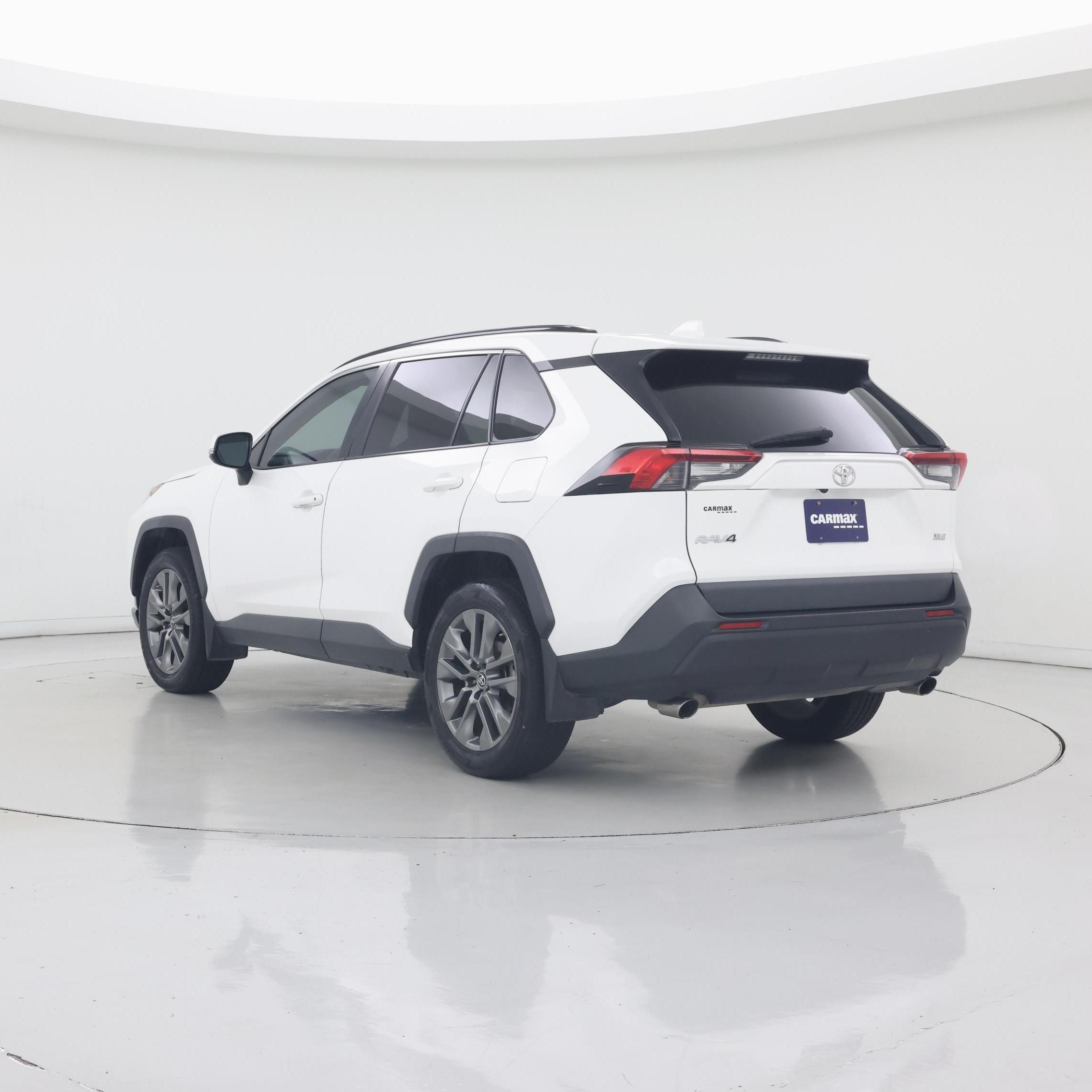 Thumbnail: 2019 Toyota RAV4 - 2