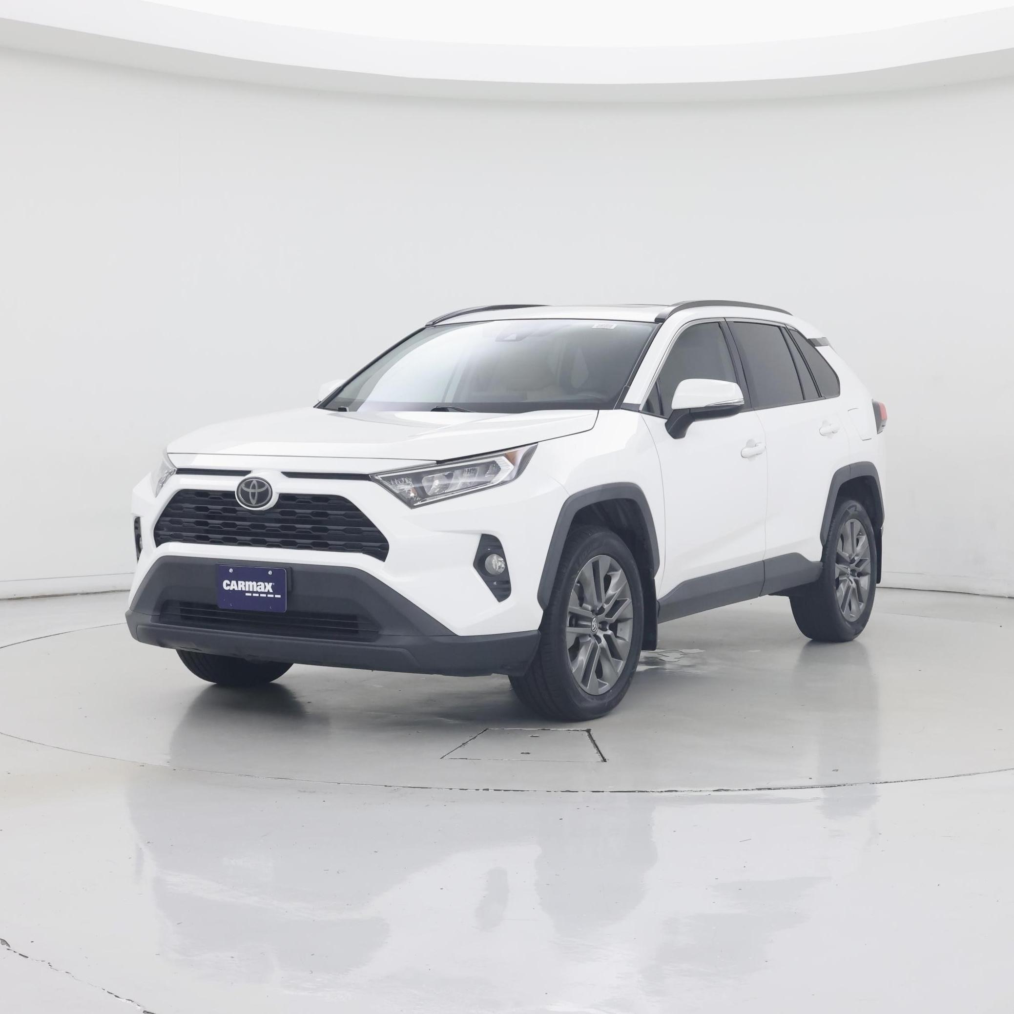 Thumbnail: 2019 Toyota RAV4 - 4