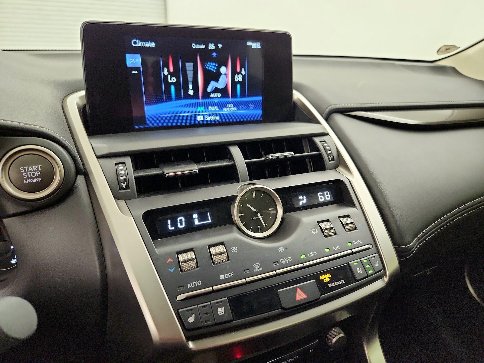 2019 Lexus NX 300 - Photo 17