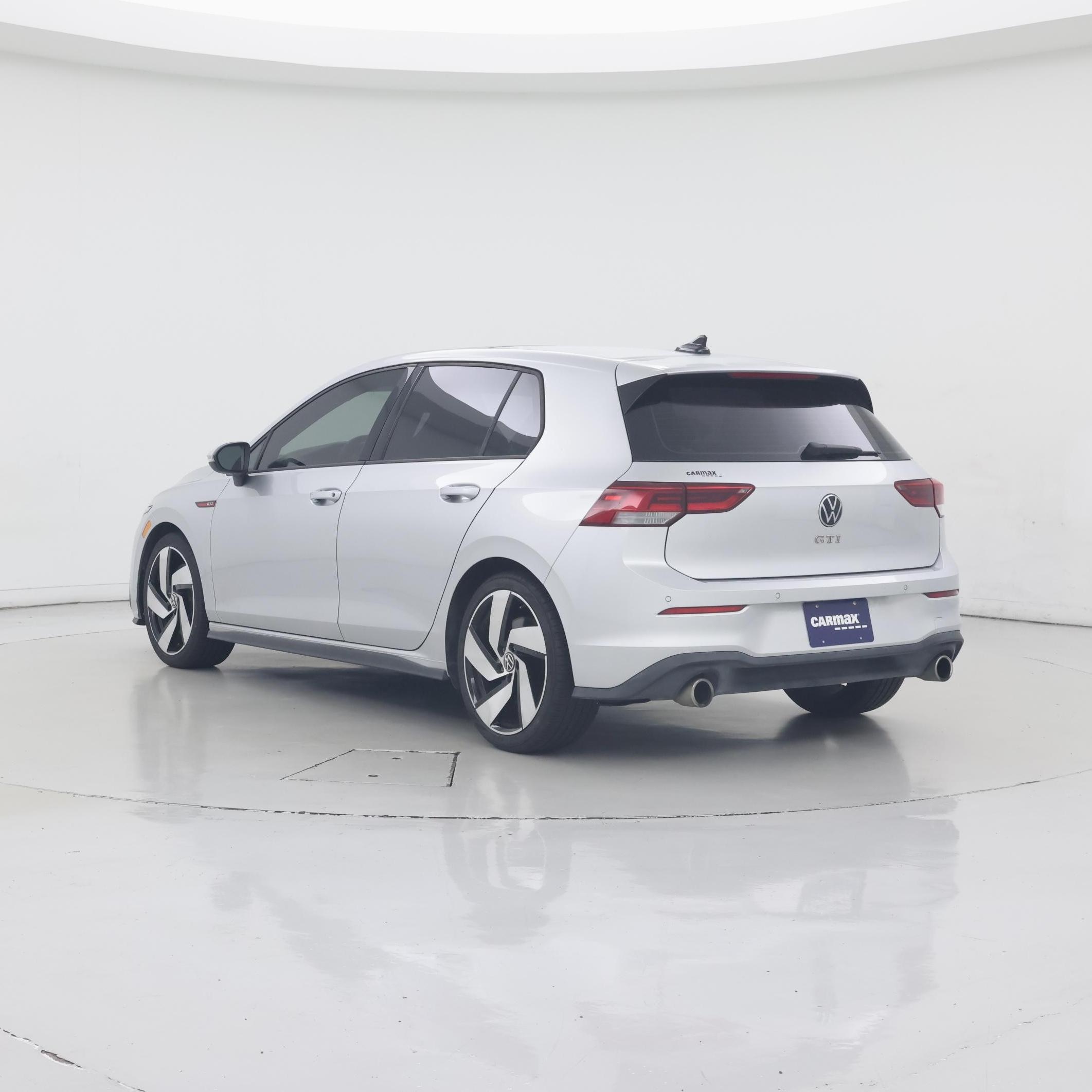 Thumbnail: 2022 Volkswagen Golf - 2