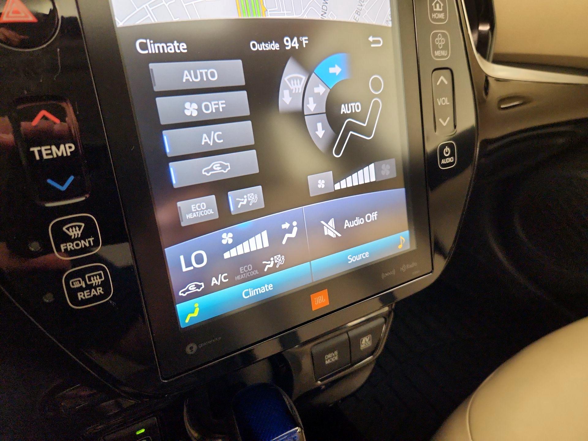 Thumbnail: 2018 Toyota Prius - 17