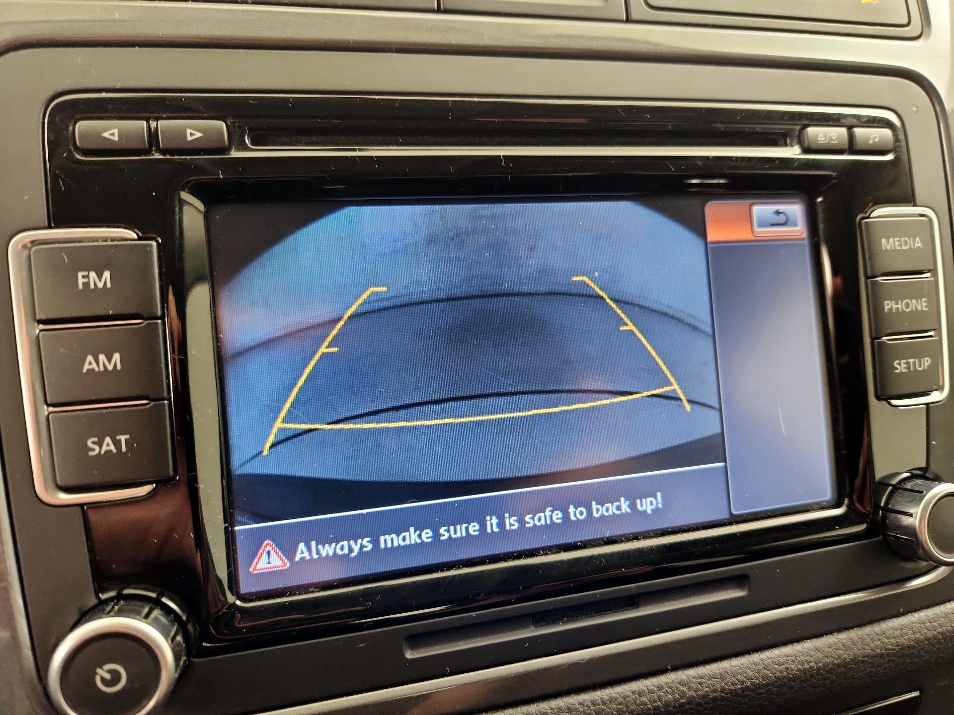 Thumbnail: 2015 Volkswagen Tiguan - 14