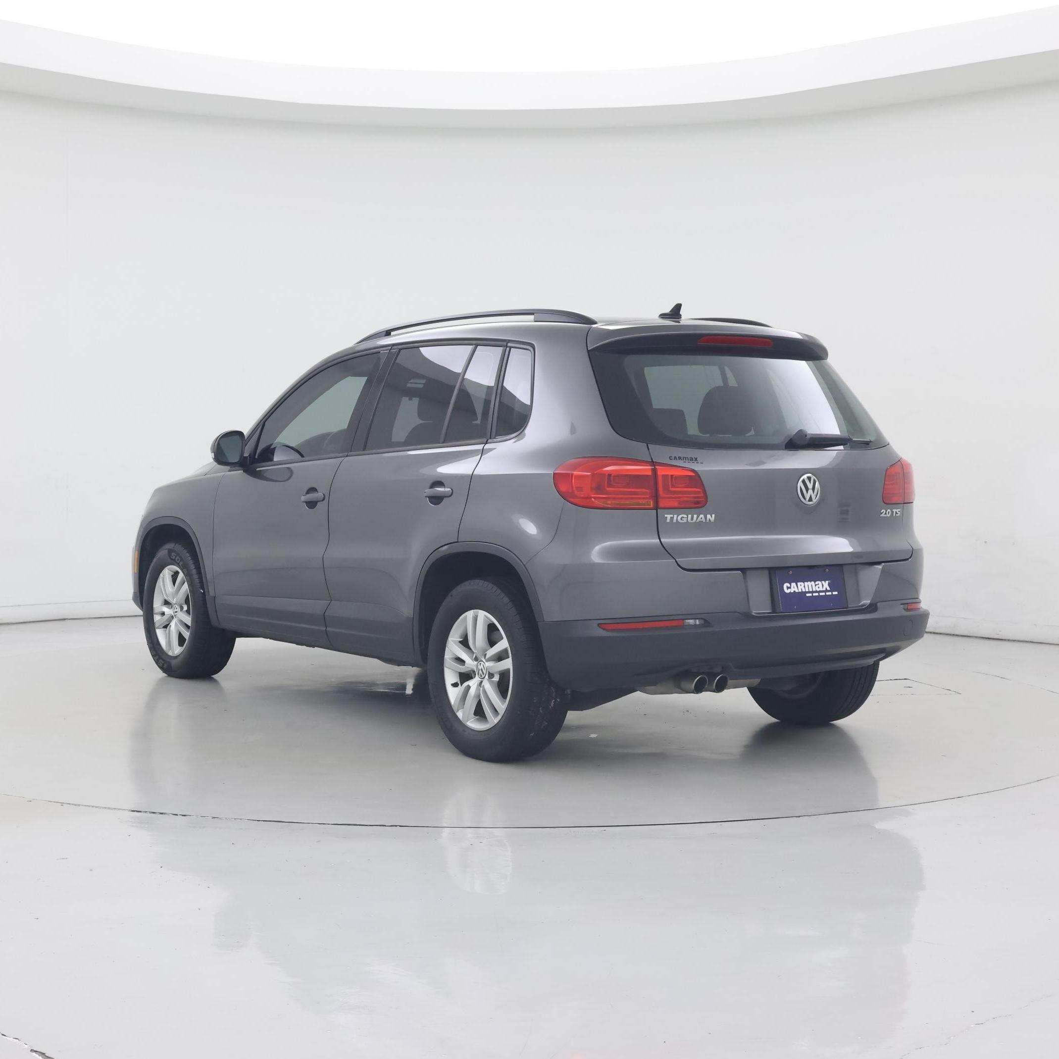 Thumbnail: 2015 Volkswagen Tiguan - 2