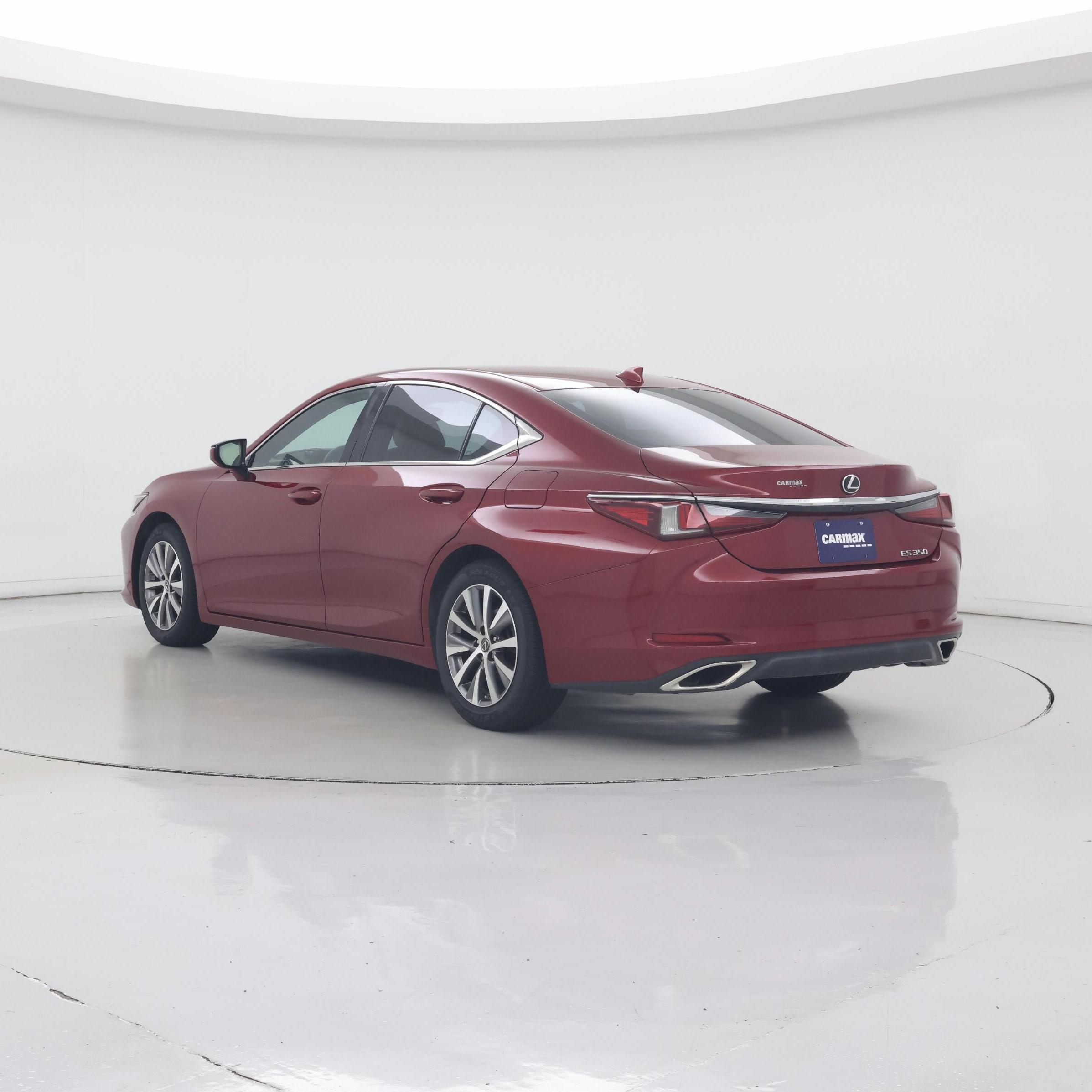 Thumbnail: 2019 Lexus ES - 2