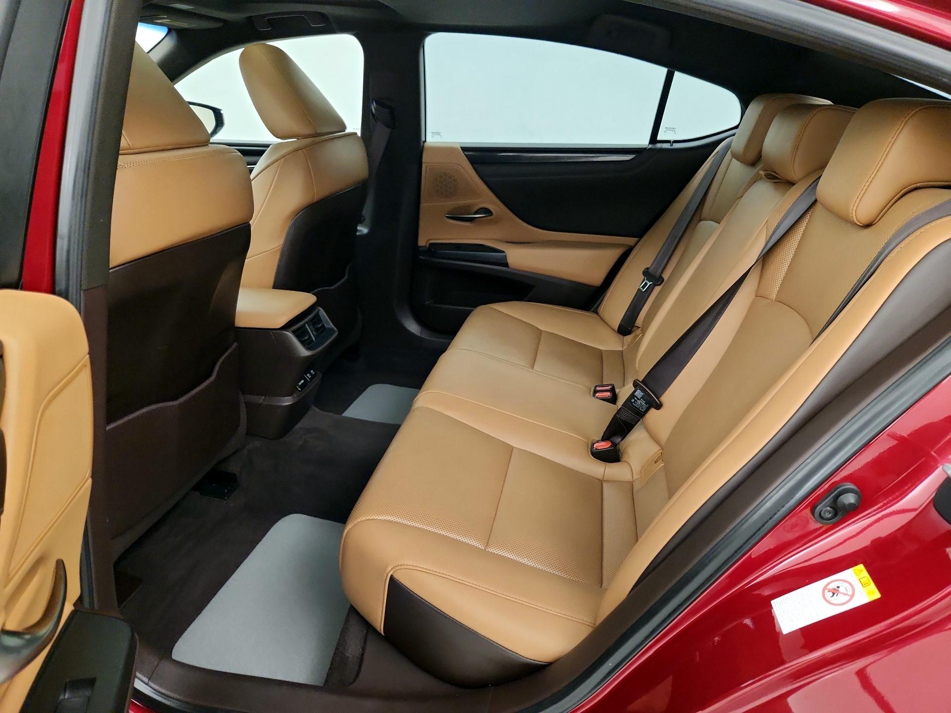 Thumbnail: 2019 Lexus ES - 20