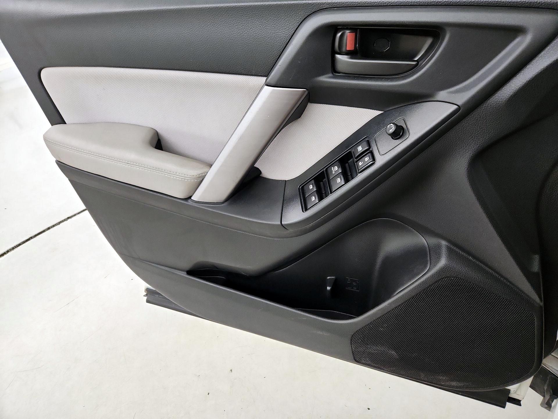 Thumbnail: 2016 Subaru Forester - 12