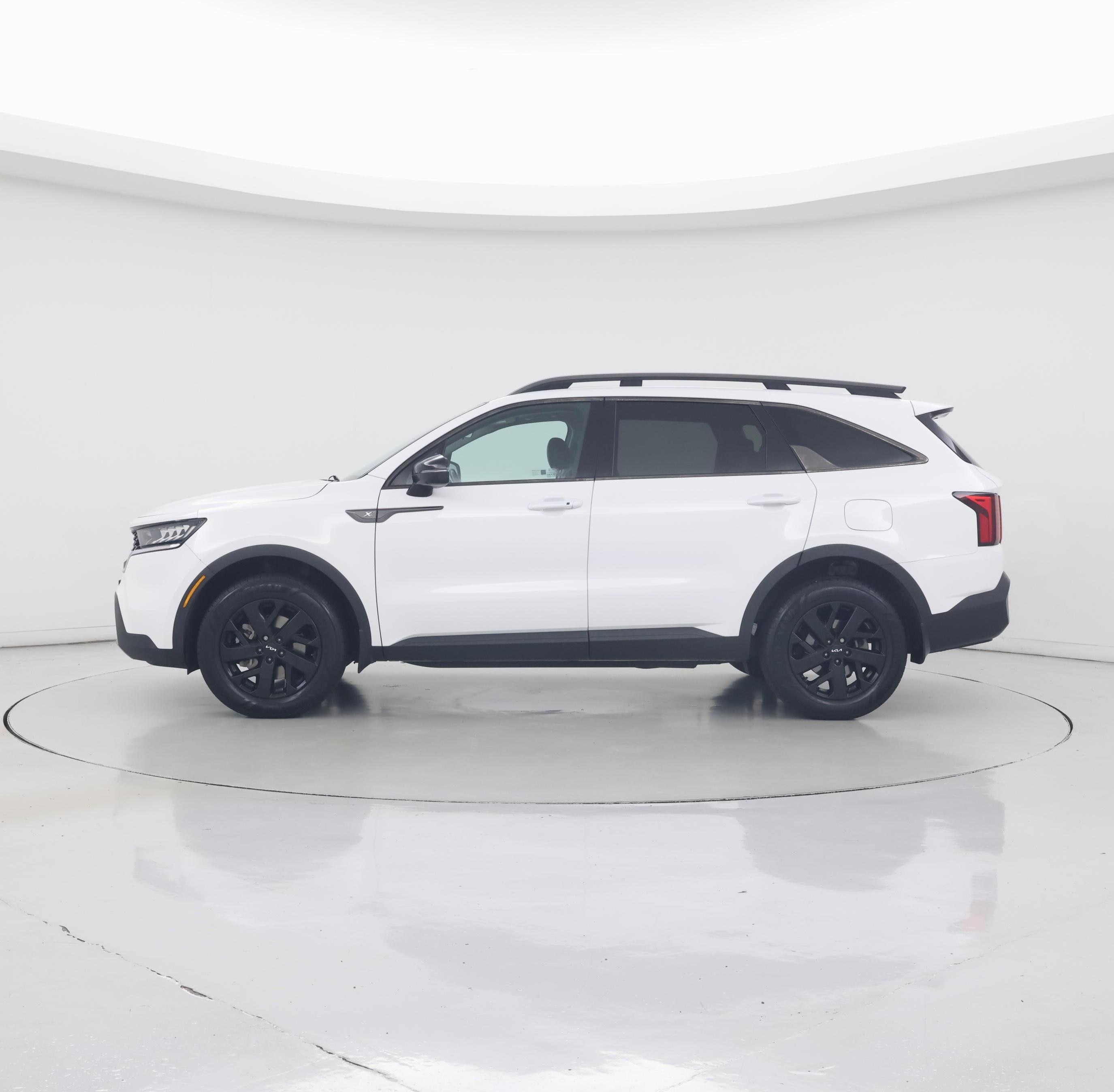 Thumbnail: 2022 Kia Sorento - 3