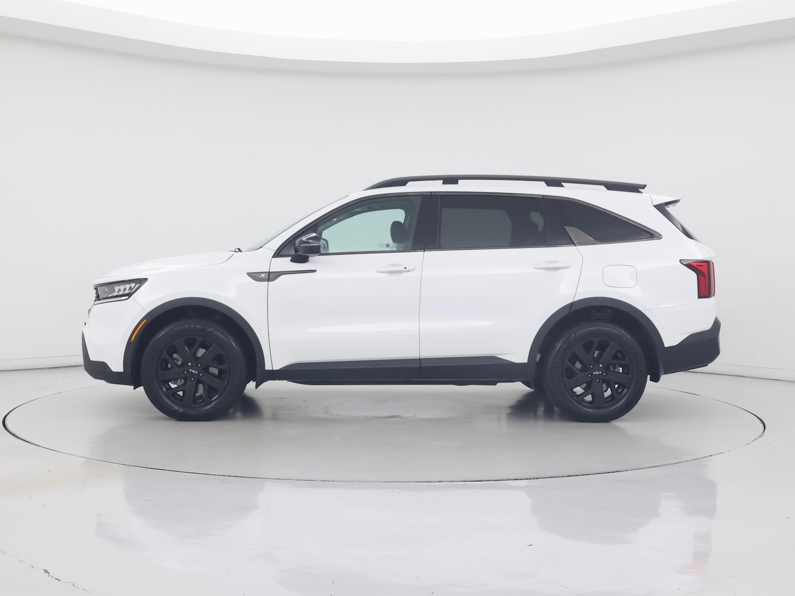 2022 Kia Sorento X-Line S - Photo 4